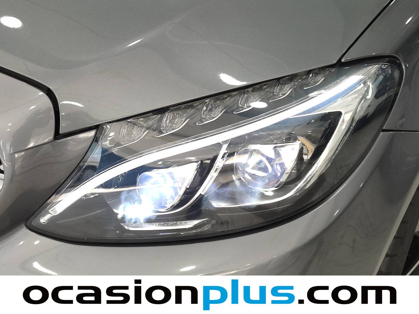 Acabados Mercedes Clase C Mercedes-Benz Clase C Coupe 300 AMG Line (245 CV)