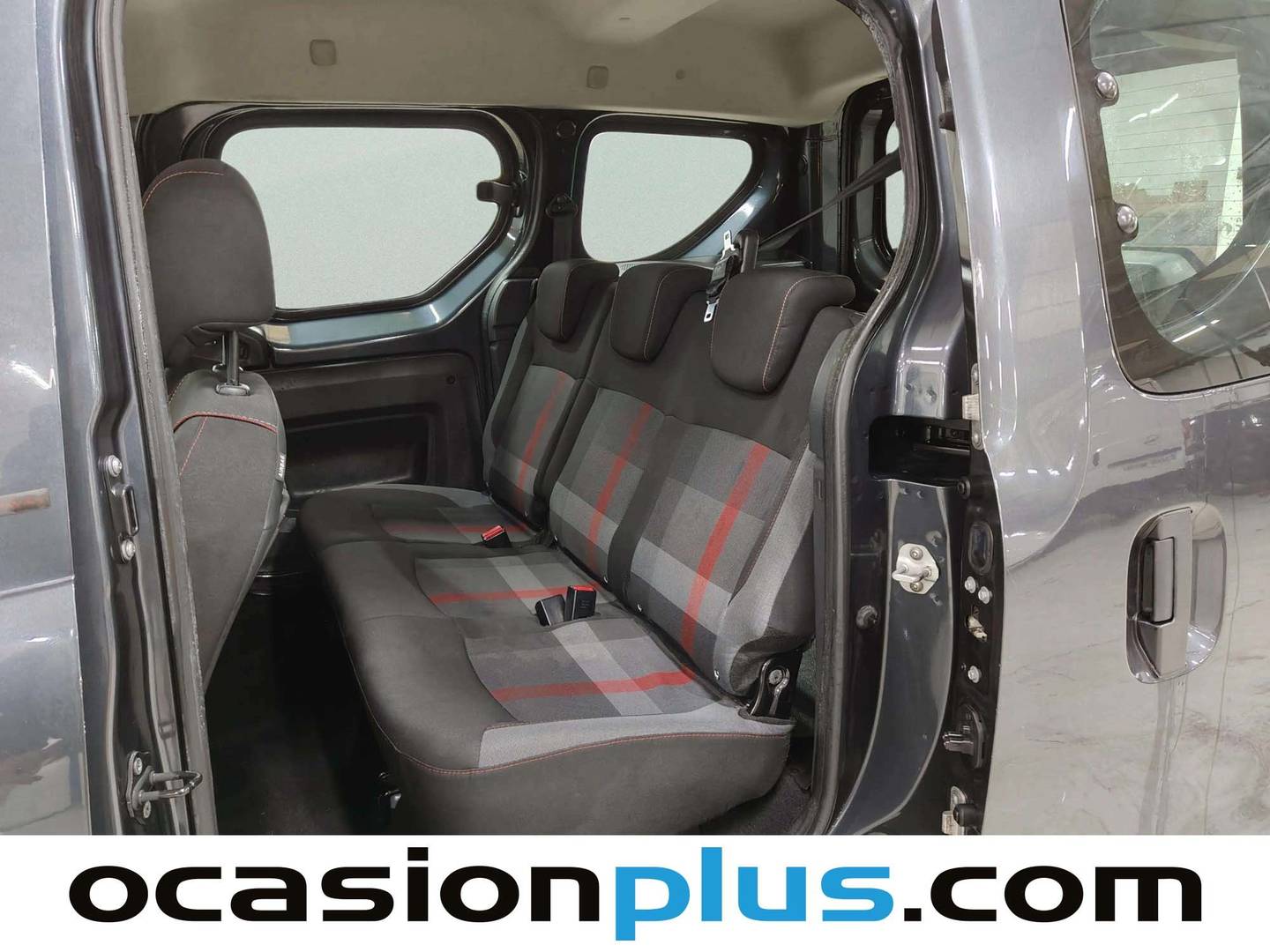 Foto asientos delanteros Dacia Dokker Dacia Dokker Serie Limitada Xplore TCe (130 CV) GPF