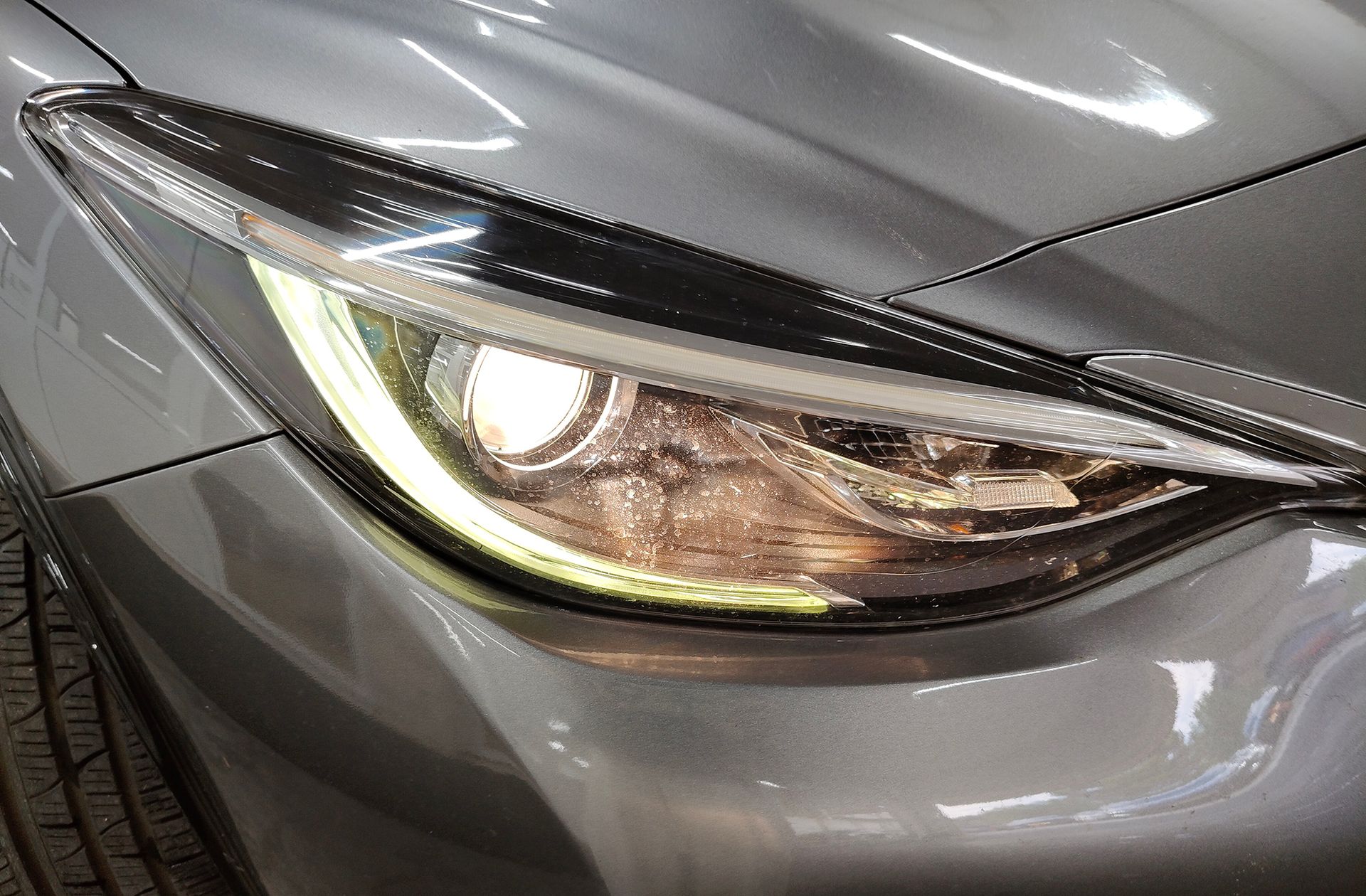 Infiniti Q30 2.2D Premium 7DCT - foto 16