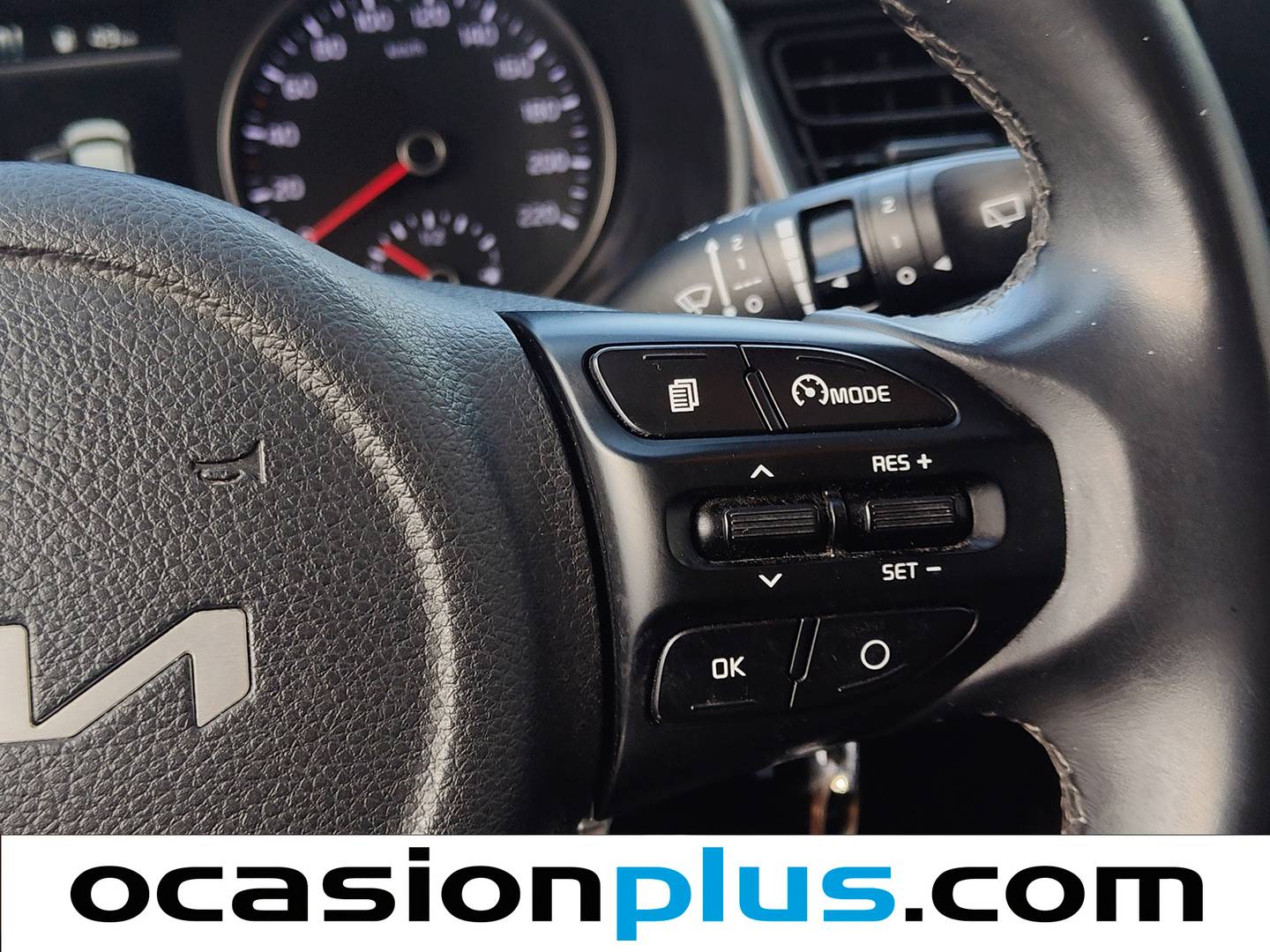 Acabados KIA Stonic KIA Stonic 1.0 T-GDi MHEV iMT Concept (100 CV)