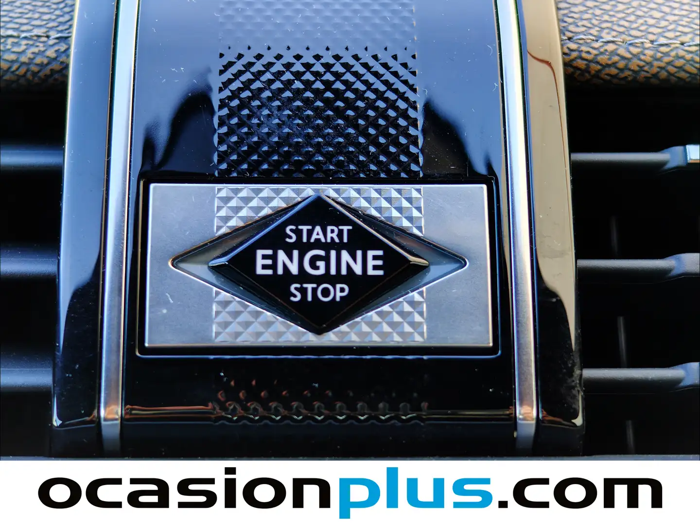 Foto DS DS 7 Crossback DS DS7 Crossback PureTech 130 Bastille+ AT (131 CV)