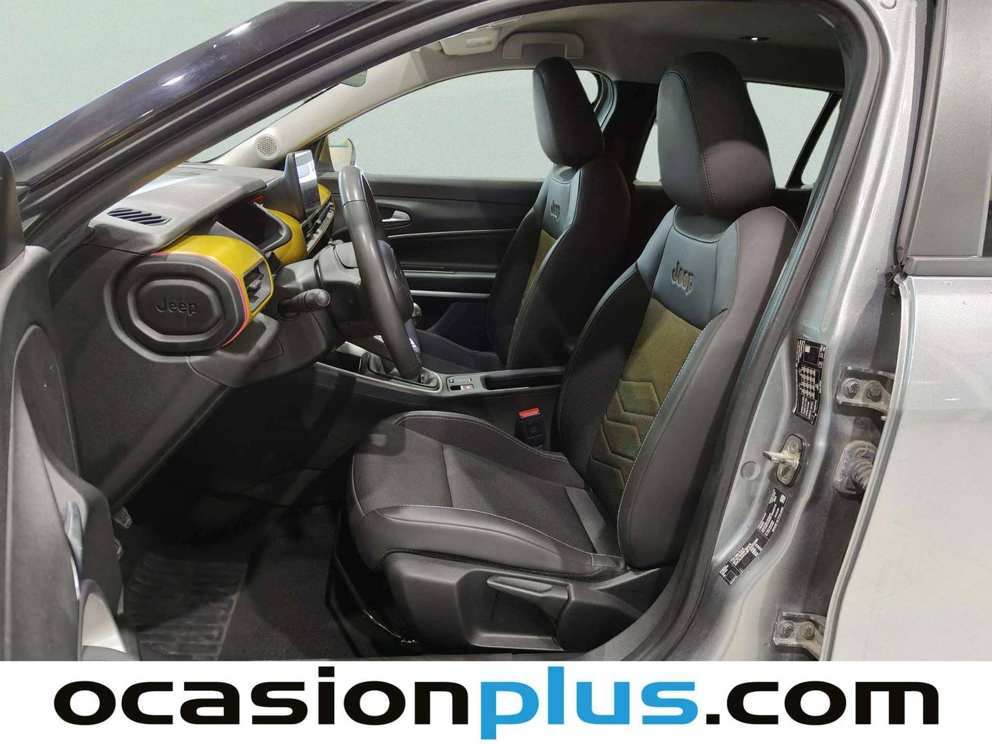 Foto Jeep Avenger Jeep Avenger 1.2 G Summit (100 CV)