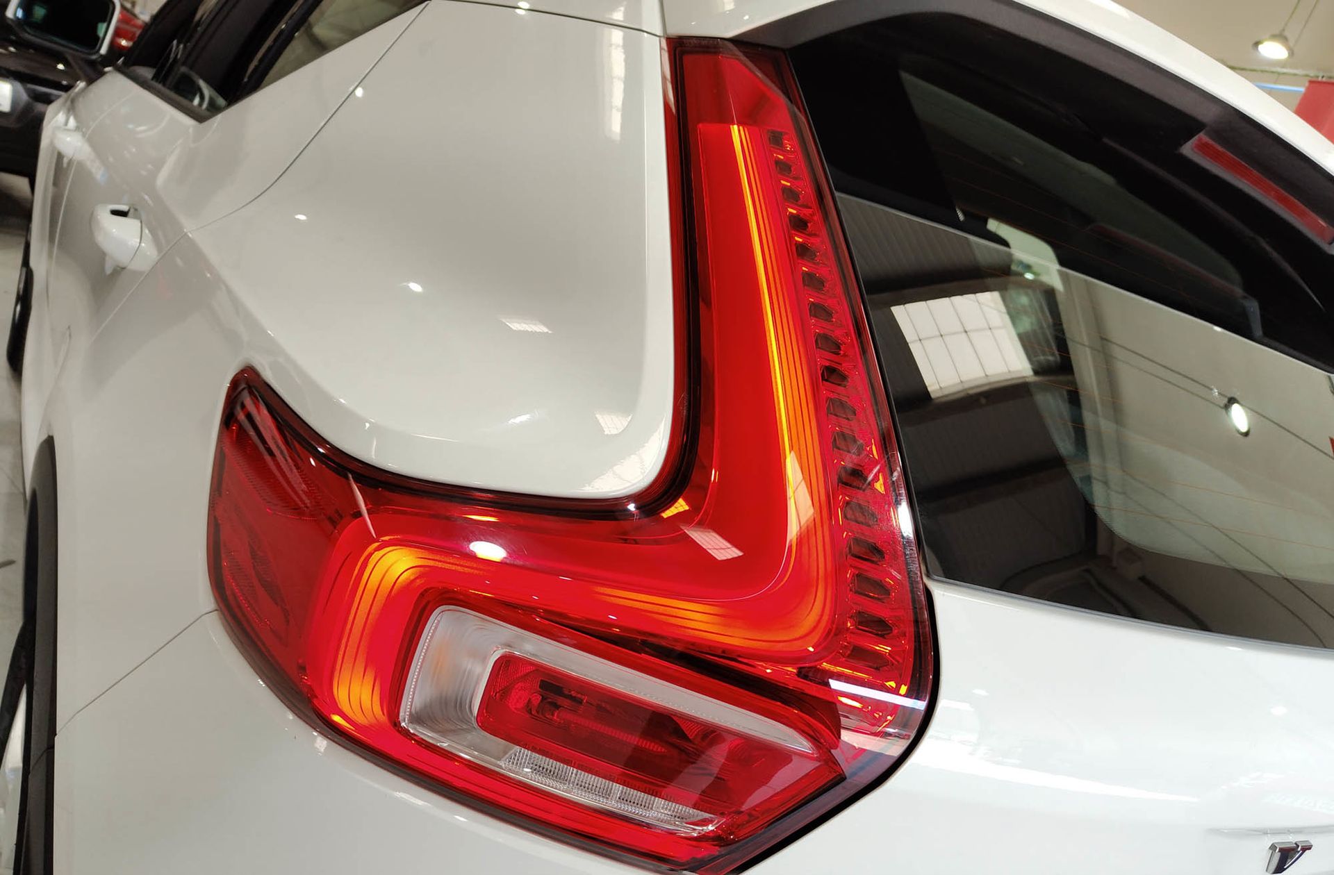 Volvo XC40 D3 Business Plus - foto 16