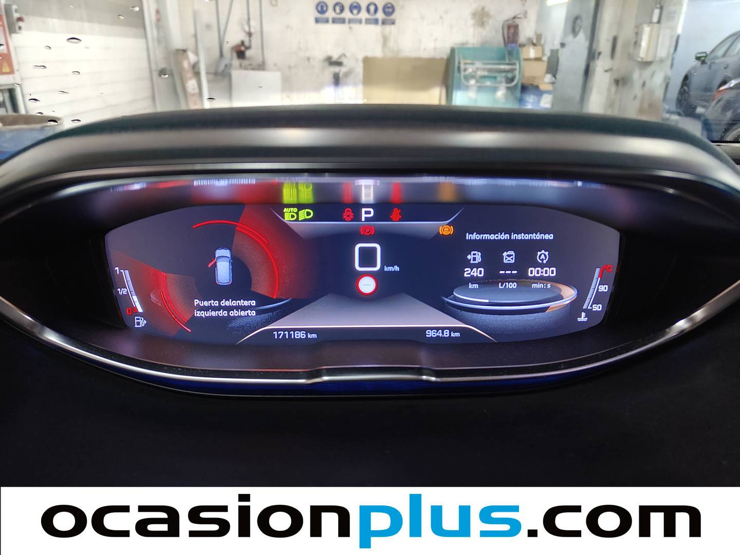 Foto Peugeot 3008 Peugeot 3008 BlueHDI 130 S&S GT Line EAT8 (130 CV)