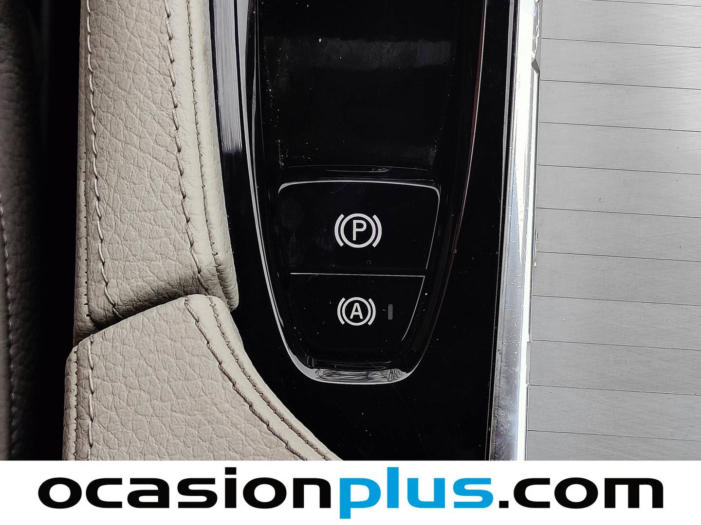 Foto Volvo XC90 Volvo XC90 D5 Momentum AWD Auto (235 CV) 7 Plazas