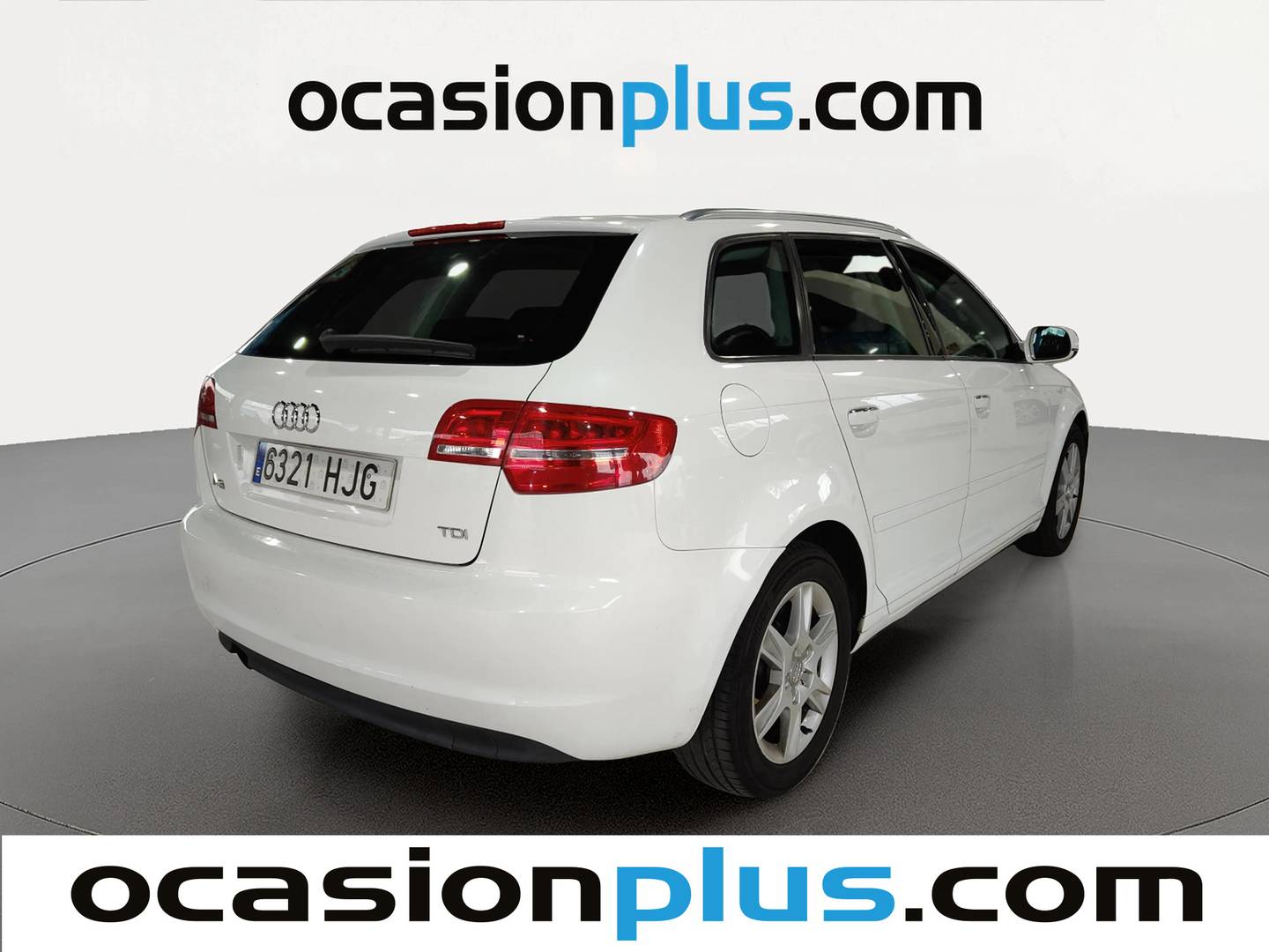 Foto trasera Audi A3 Audi A3 Sportback Attraction 1.6 TDI (105 CV) S tronic derecha
