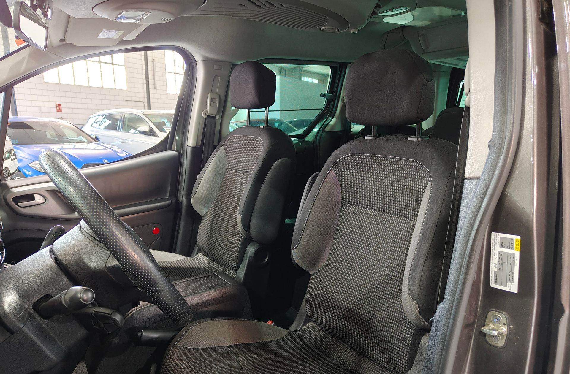 Peugeot Partner Tepee BlueHDi 120 Outdoor - foto 9