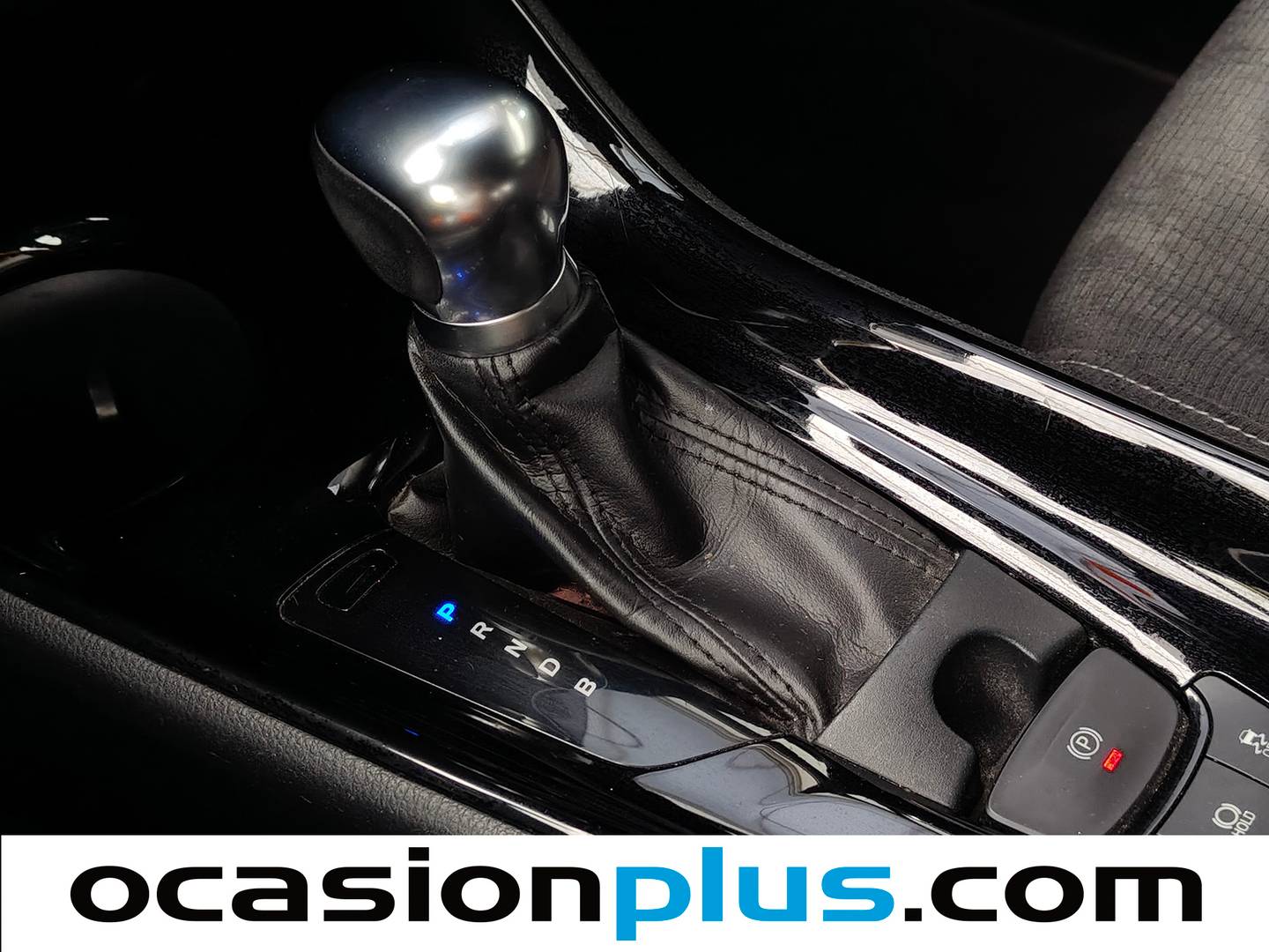 Toyota C-HR Toyota C-HR 1.8 125H Advance (122 CV) de segunda mano