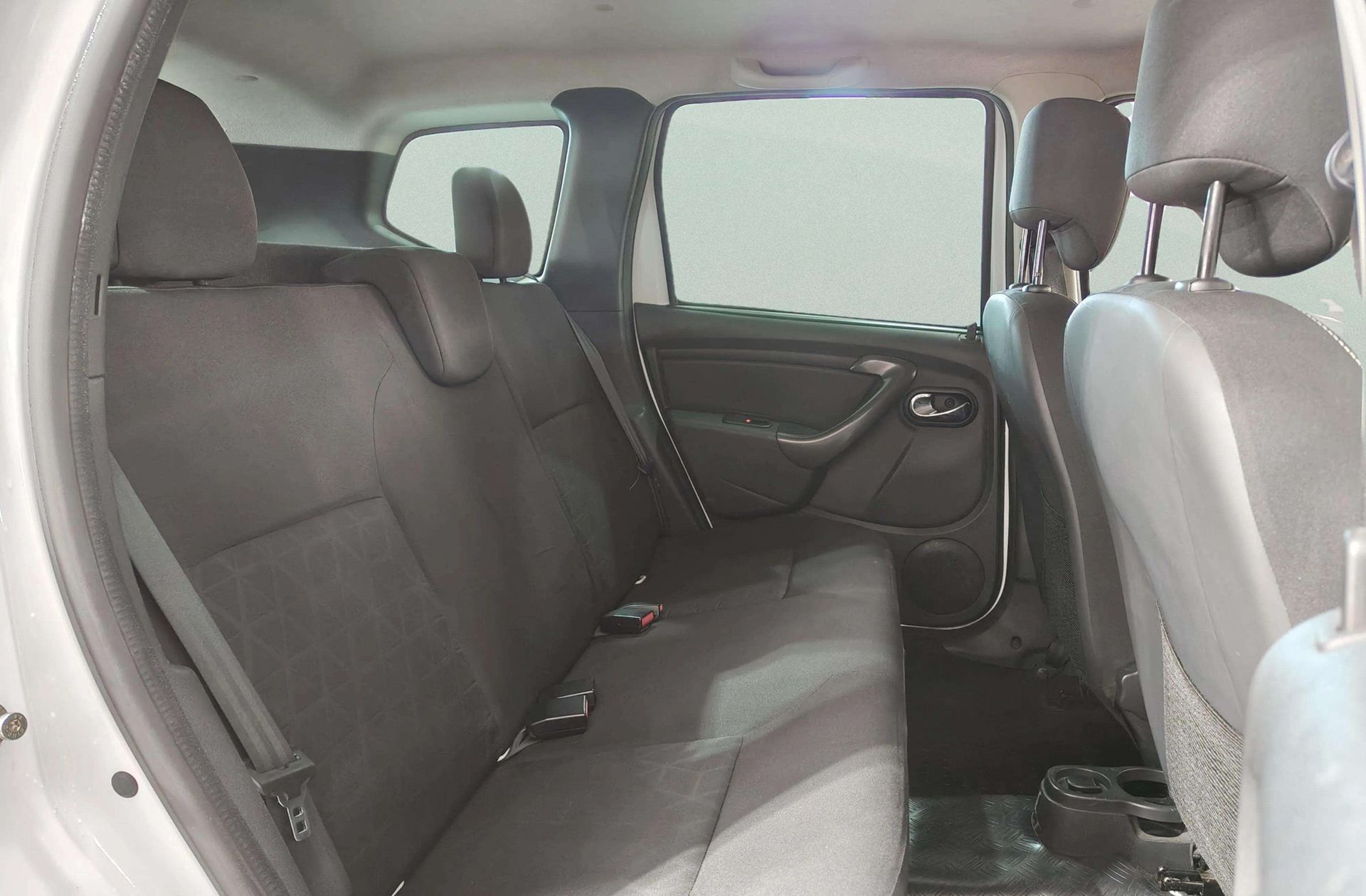 Dacia Duster Laureate TCe - foto 14