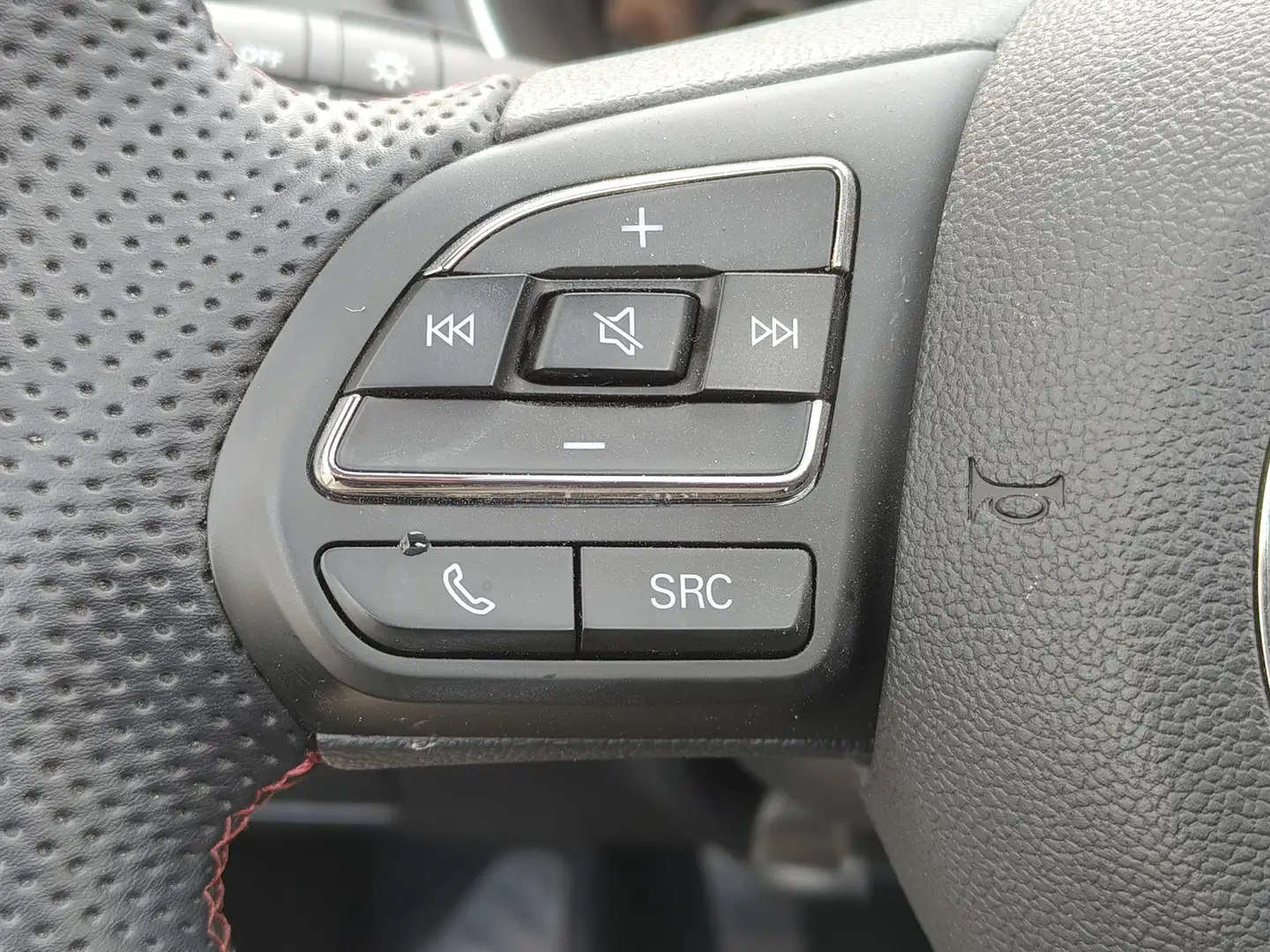 Foto MG HS MG HS 1.5 Turbo GDI Luxury (162 CV)