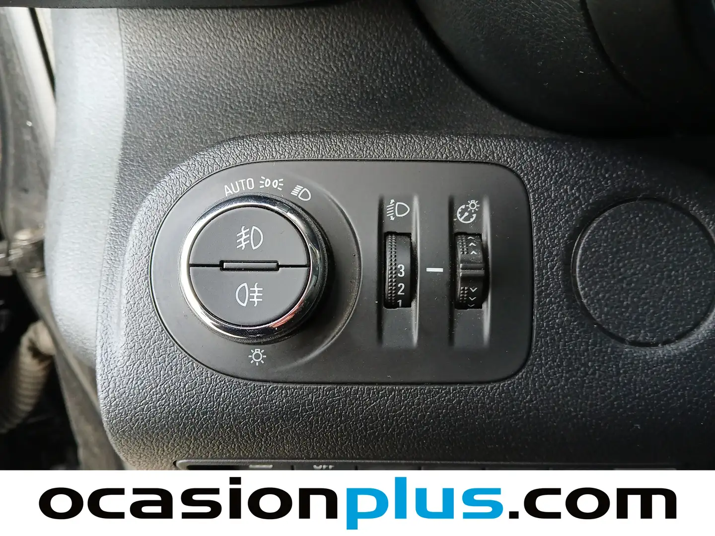 Foto Opel Combo Life Opel Combo Life 1.5 TD Business Edition Plus L1 (102 CV)