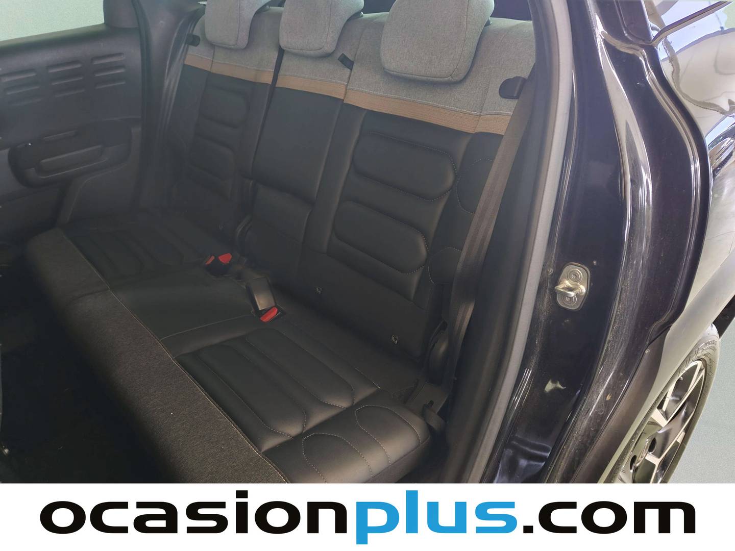 Foto Citroën C3 Aircross Citroen C3 Aircross BlueHDi 120 Shine Pack EAT6 (120 CV)