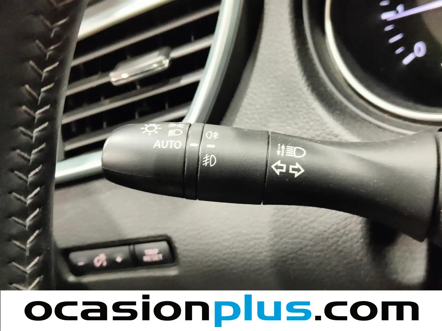 Foto Nissan QASHQAI Nissan Qashqai DIG-T 140 Tekna 4x2 (140 CV)