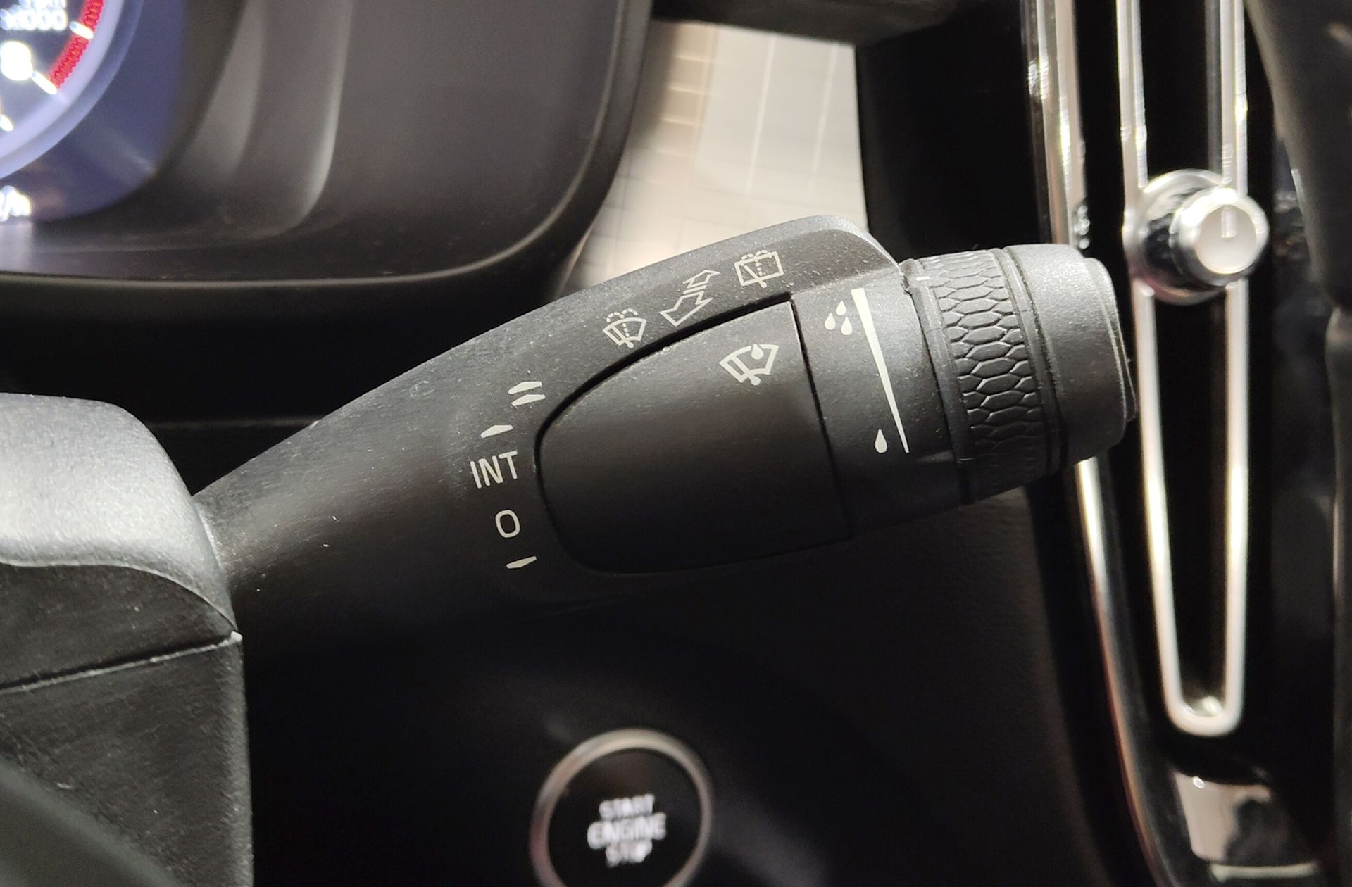 Volvo XC40 T3 Business Plus - foto 30