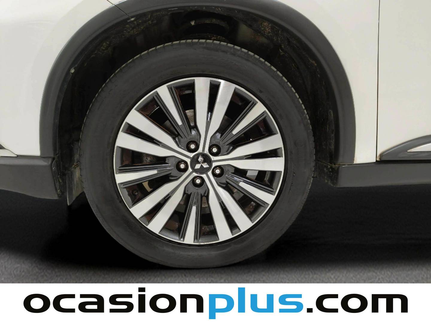 Mitsubishi Outlander Mitsubishi Outlander 200 MPI Motion 2WD CVT (150 CV) 7 Plazas de segunda mano