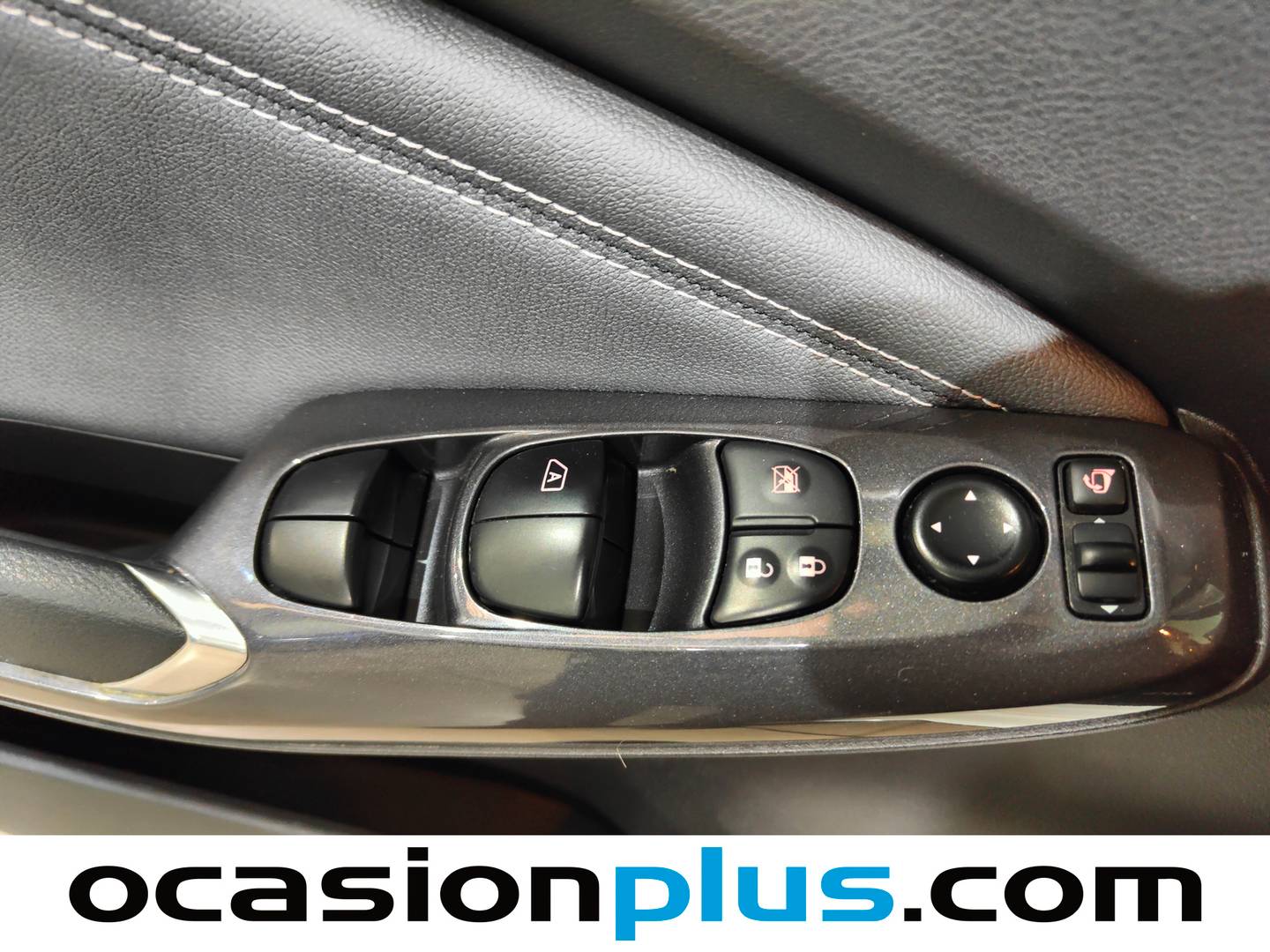 Foto Nissan JUKE Nissan Juke DIG-T N-Connecta 4x2 (114 CV)