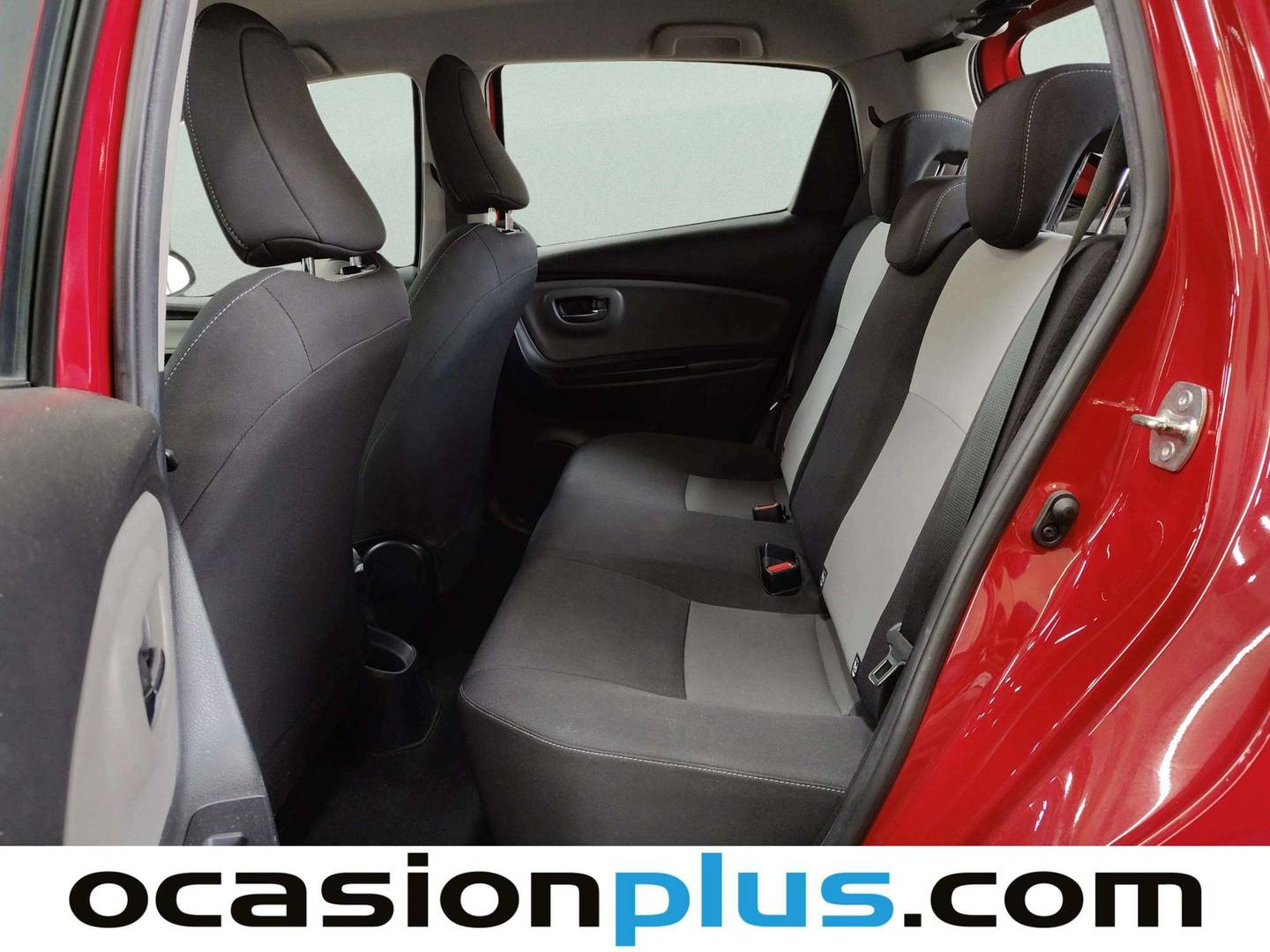 Foto asientos traseros Toyota Yaris Toyota Yaris 1.5 Active (111 CV)