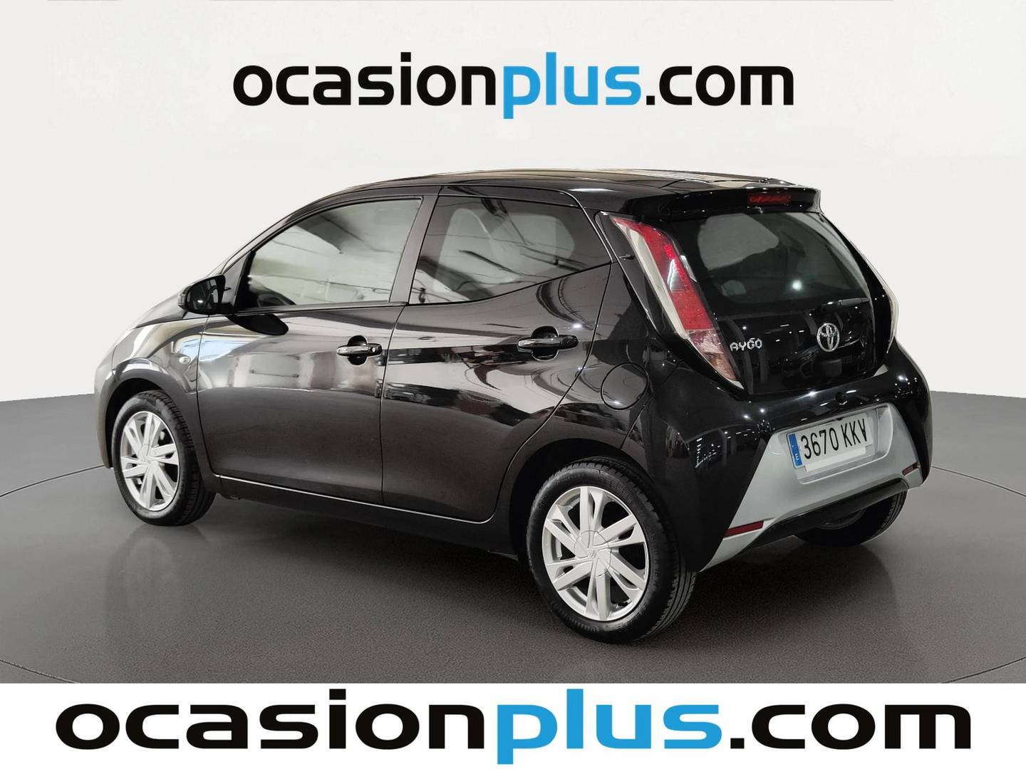 Foto trasera Toyota Aygo Toyota Aygo 1.0 70 x-play (69 CV) izquierda