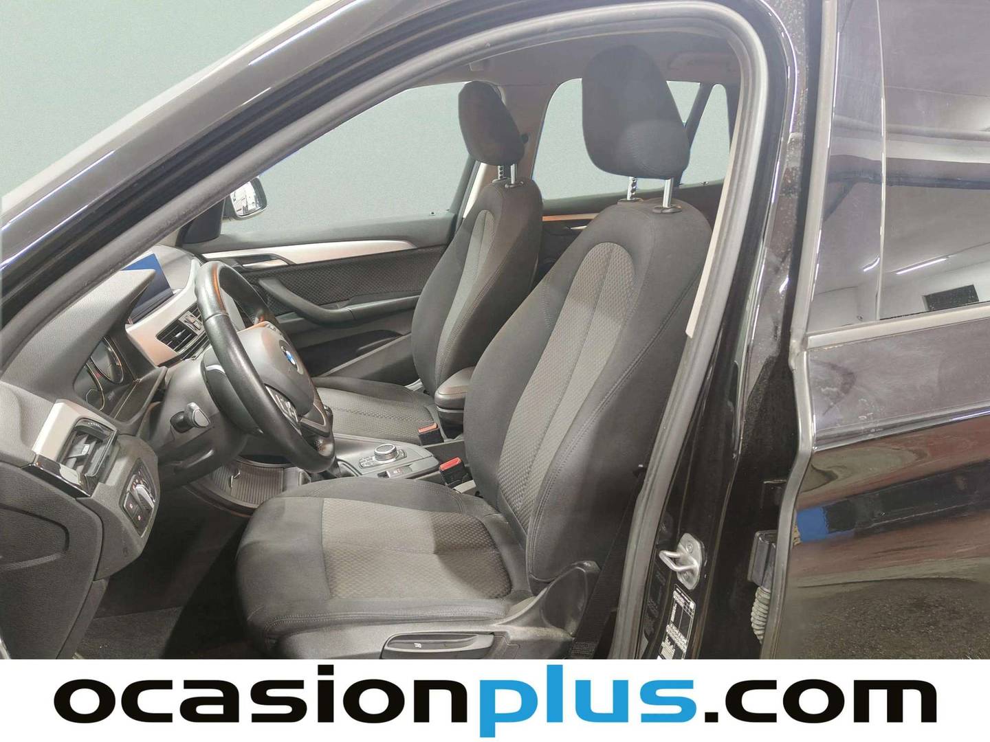 Foto asientos delanteros BMW X1 BMW X1 sDrive18i (140 CV)