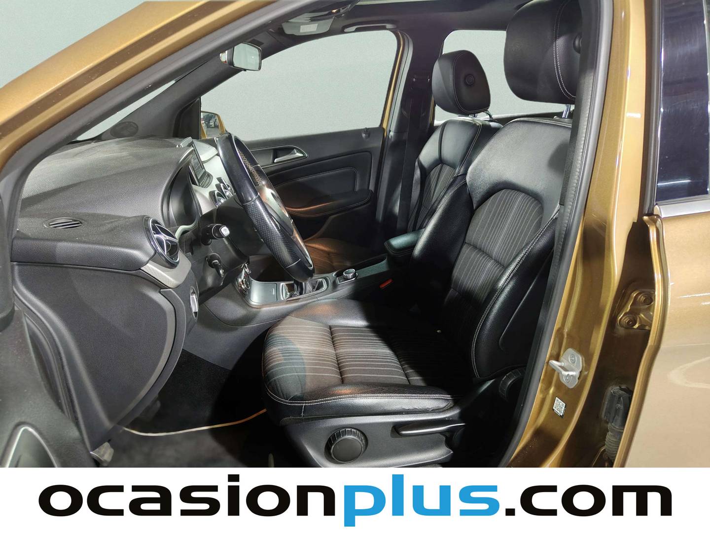 Foto asientos delanteros Mercedes Clase B Mercedes Clase B 180 CDI (109 CV)