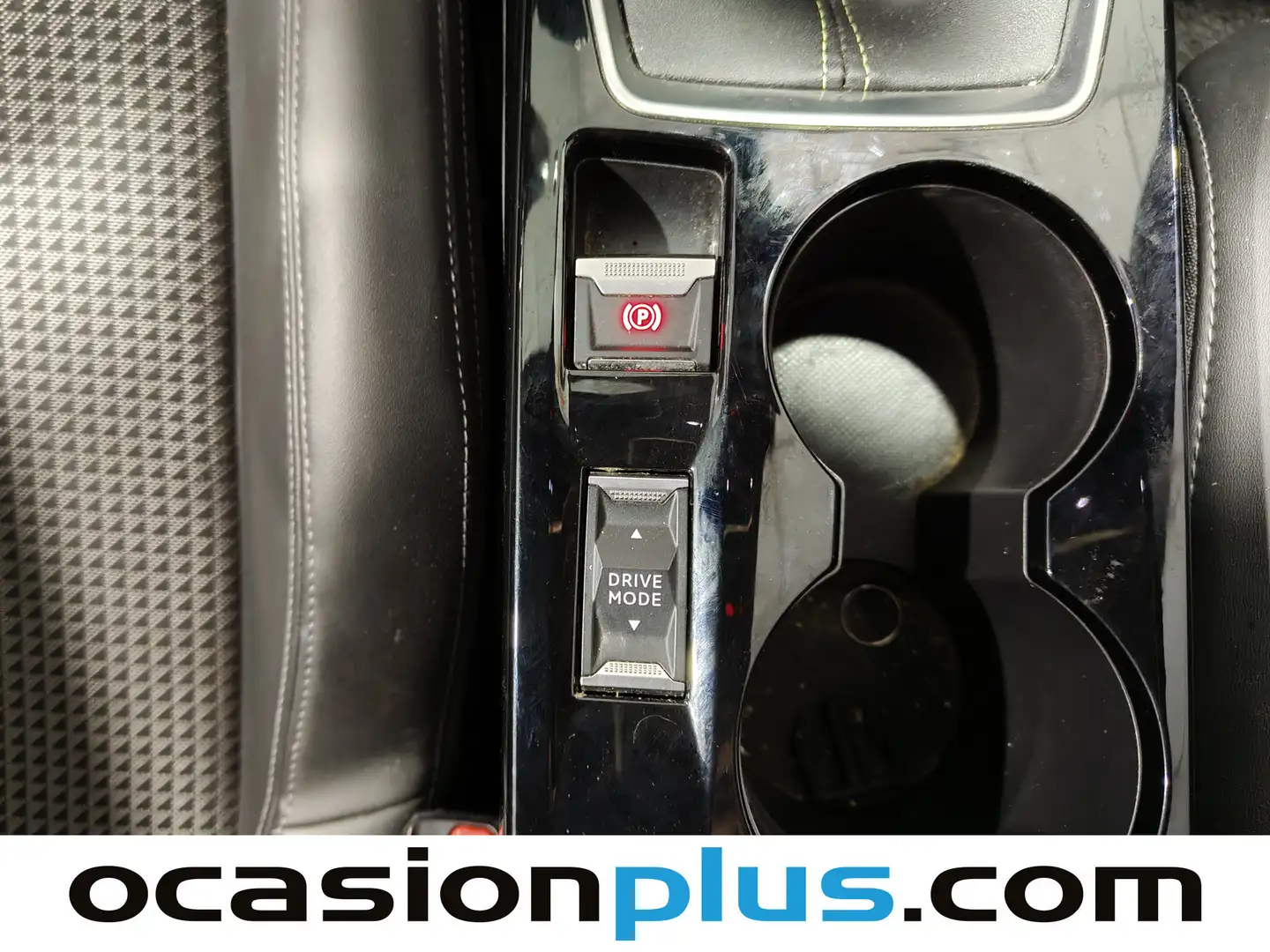 Foto Peugeot 2008 Peugeot 2008 PureTech 130 S&S GT (130 CV)