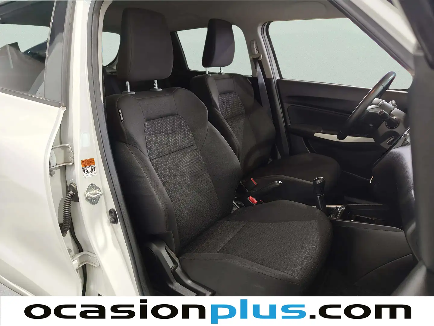 Foto Suzuki Swift Suzuki Swift 1.2 GLE Mild Hybrid (90 CV)