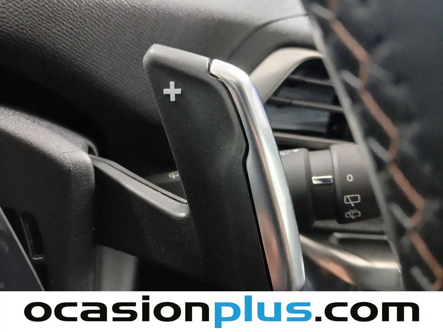 Foto Peugeot 3008 Peugeot 3008 PureTech 130 S&S GT Line EAT8 (130 CV)