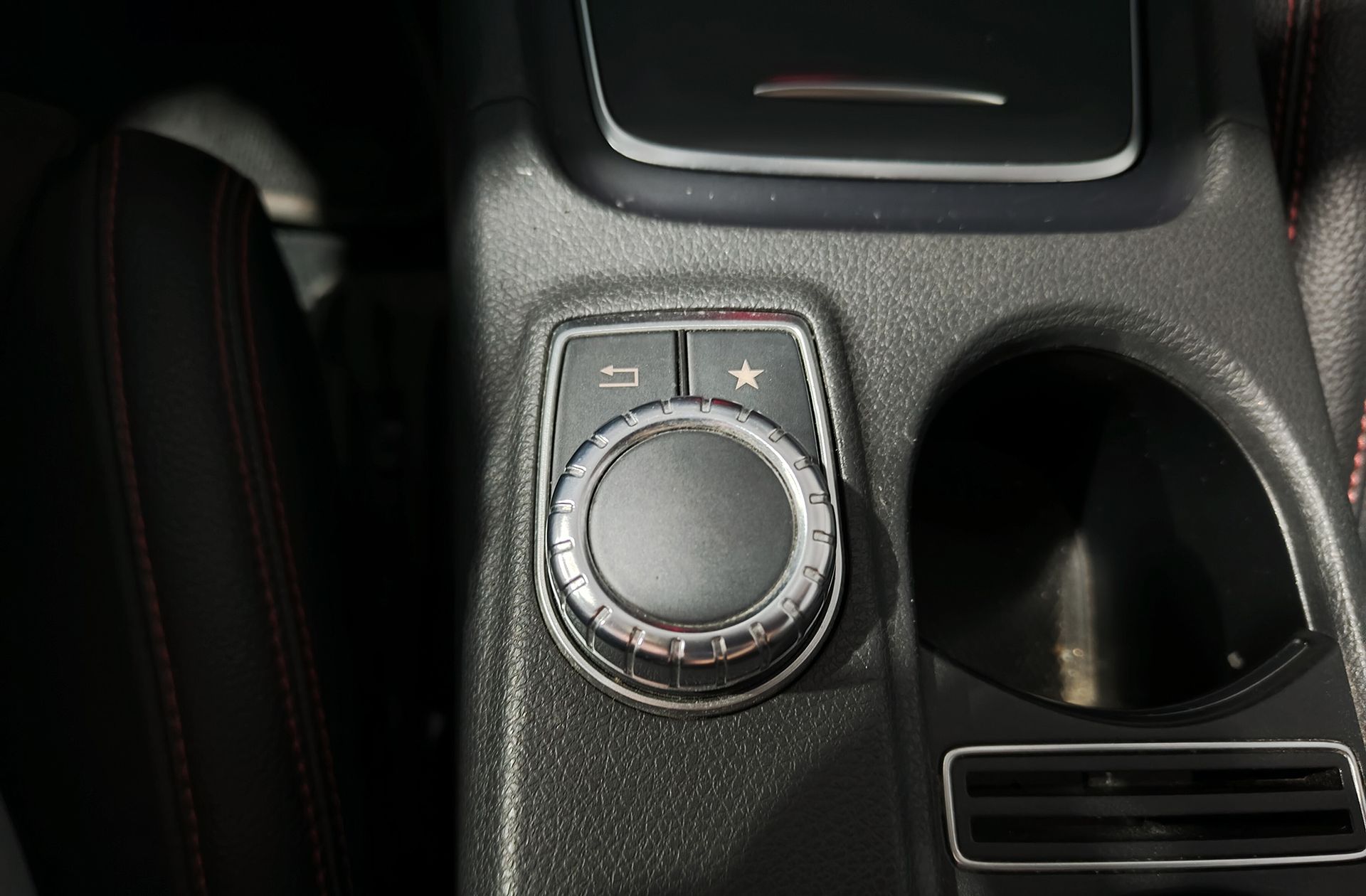 Mercedes-Benz Clase A 200 d AMG Line - foto 31