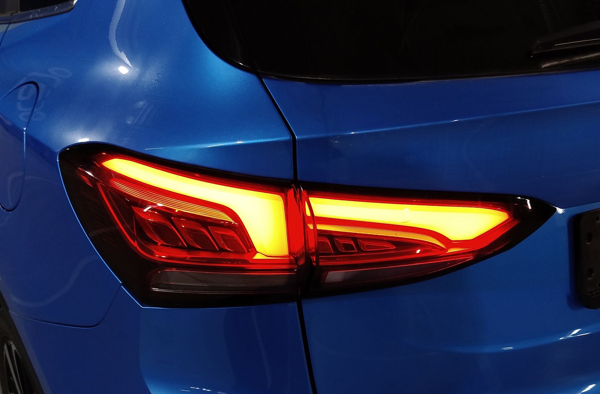 MG ZS 1.5 Hybrid+ Luxury - foto 17