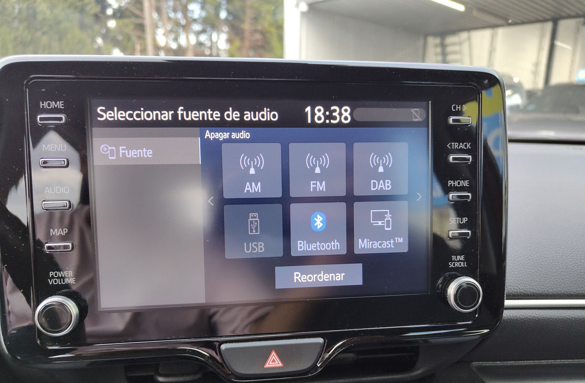 Toyota Yaris 120H Active Plus - foto 23