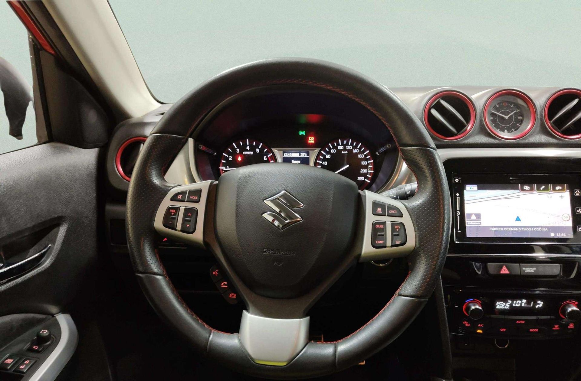 Suzuki Vitara 1.4 Turbo GLX 4WD - foto 23