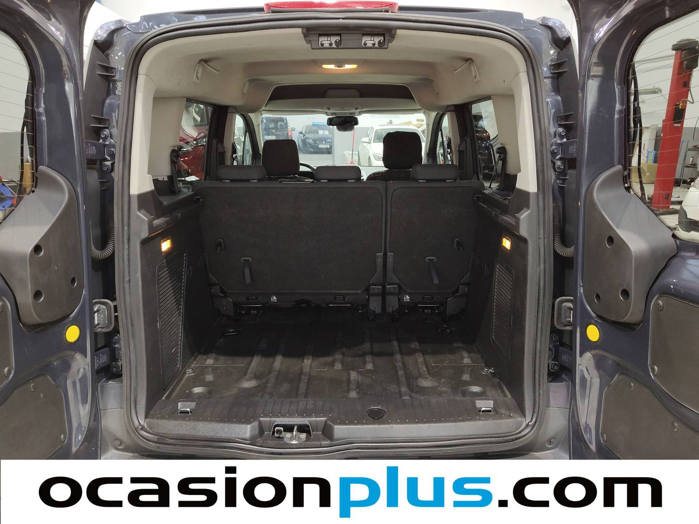 Accesorios del Ford Transit Connect Ford Transit Connect Kombi 1.6 TDCI 220 L Trend L1 (95 CV)