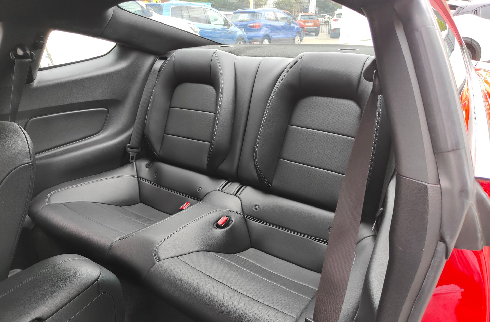 Ford Mustang 2.3 EcoBoost Mustang (Fastback) - foto 12