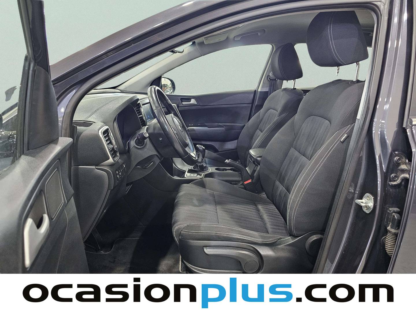 Foto asientos delanteros KIA Sportage KIA Sportage 1.7 CRDi Business Eco-Dynamic 4x2 (115 CV)