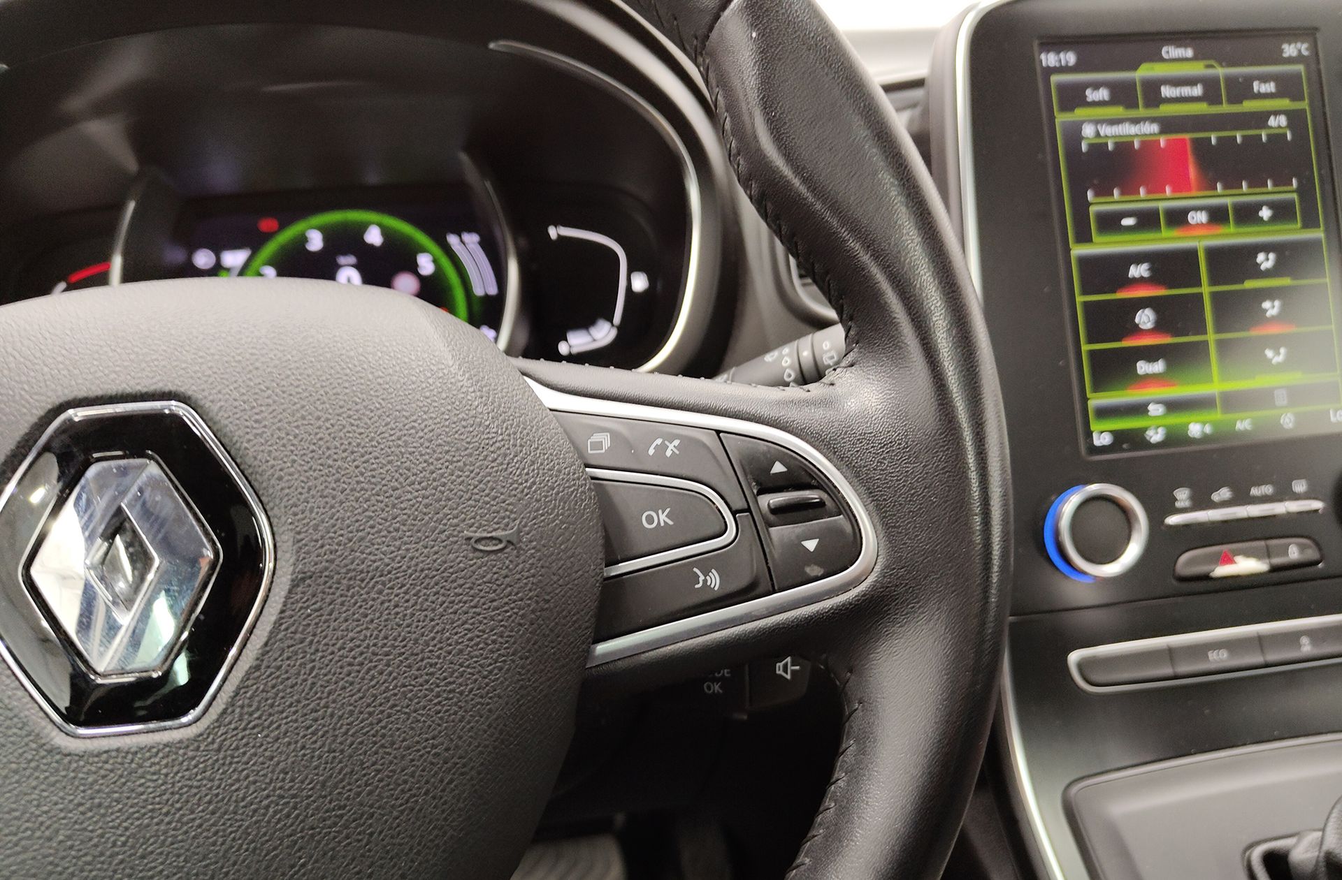 Renault Grand Scénic Zen Energy TCe EDC 7 plazas - foto 28