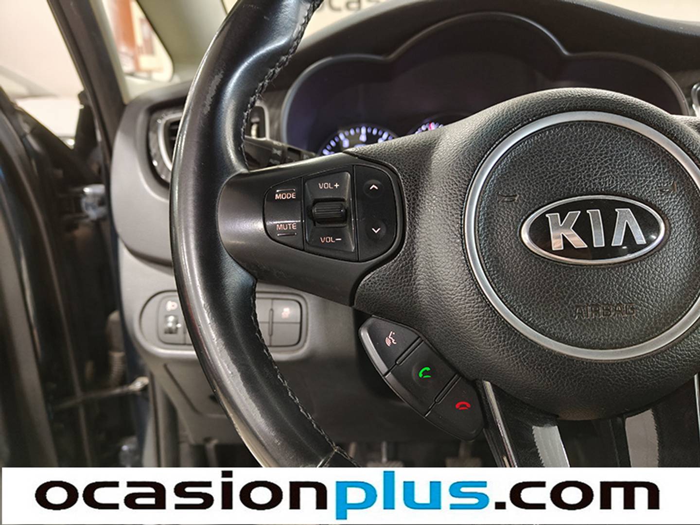 Foto KIA Carens Kia Carens 1.6 GDi Drive (135 CV)