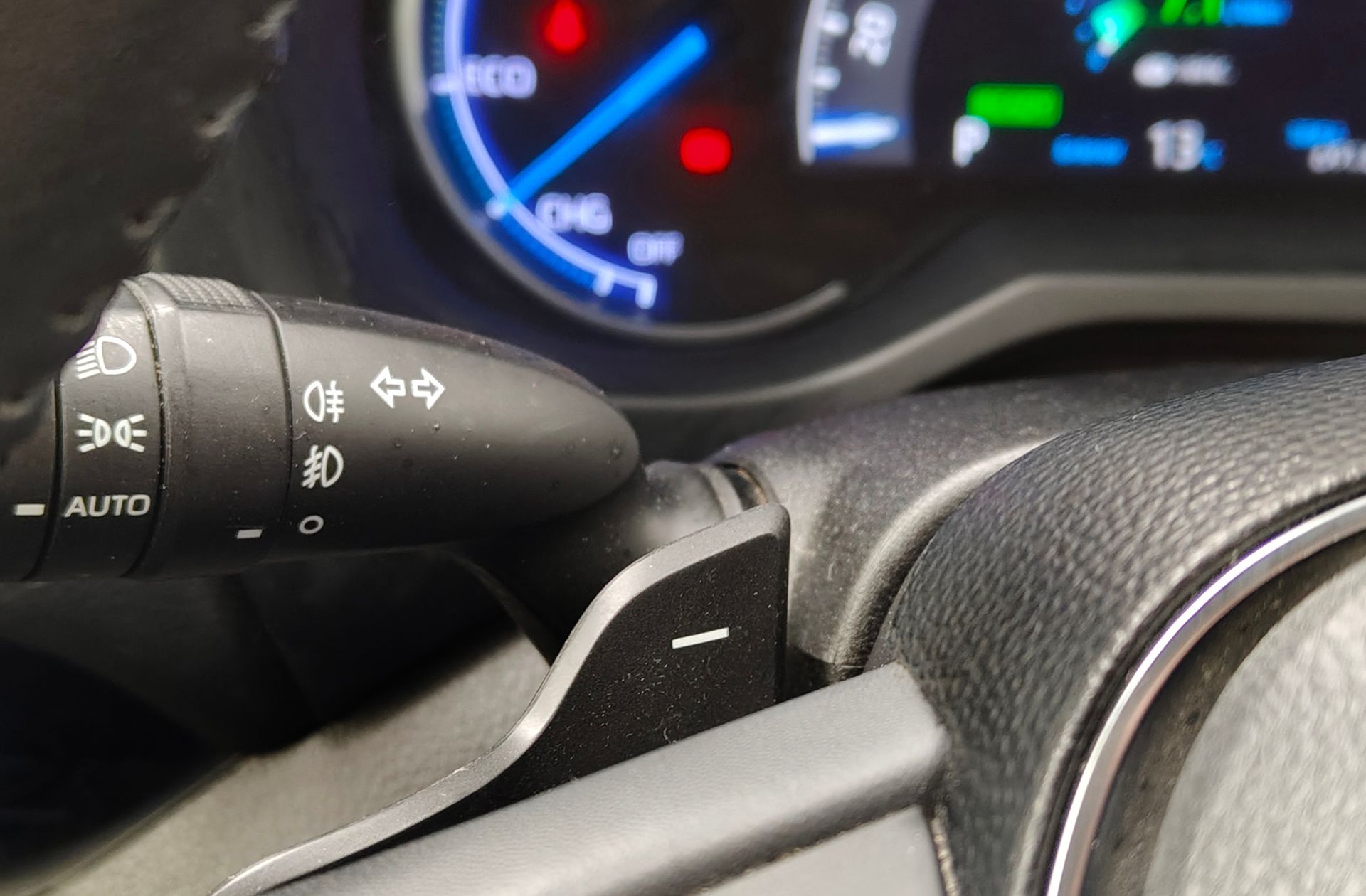 Toyota RAV4 2.5l hybrid Feel! - foto 29
