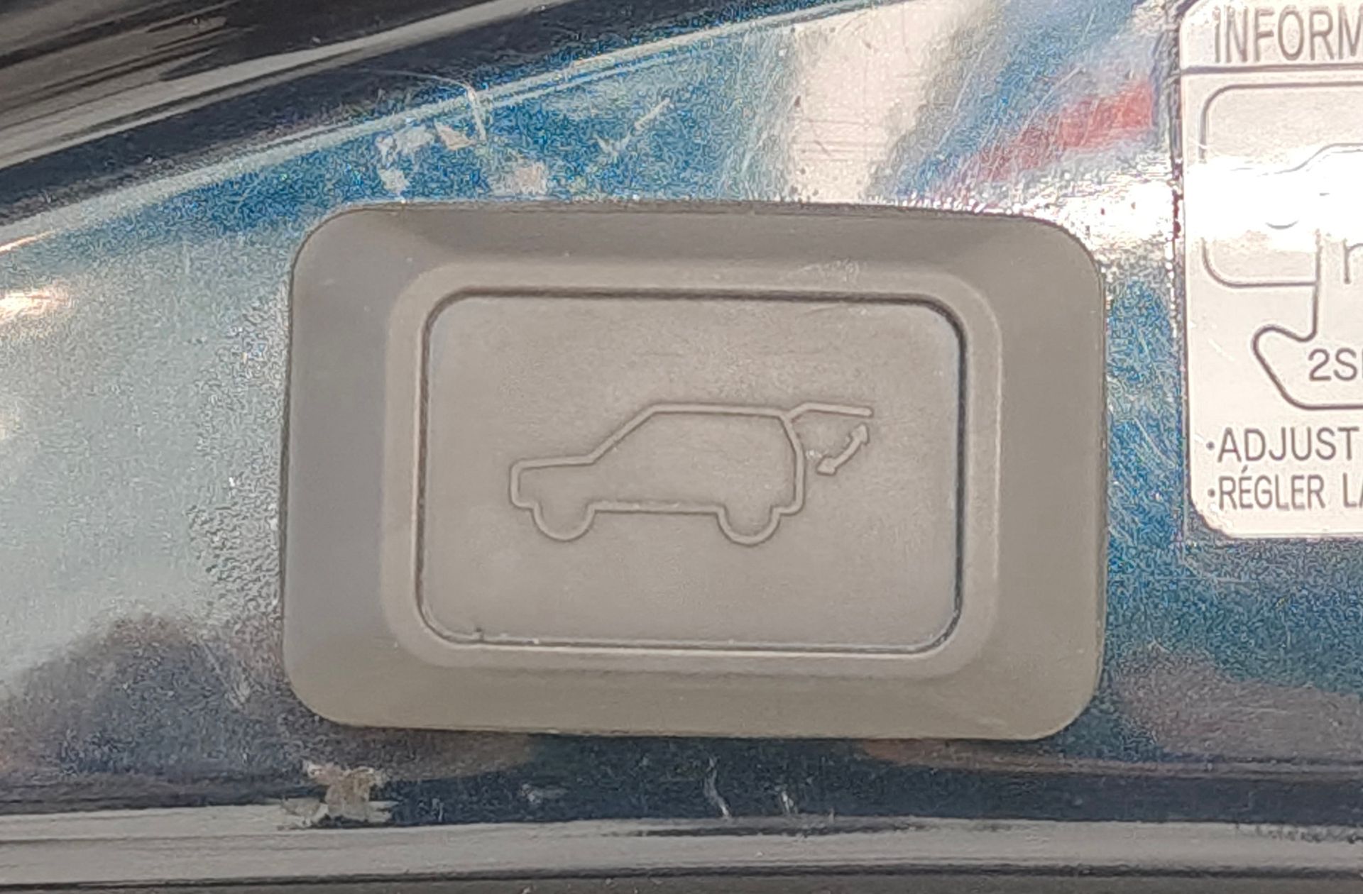 Toyota RAV4 2.5l hybrid Feel! 2WD - foto 18