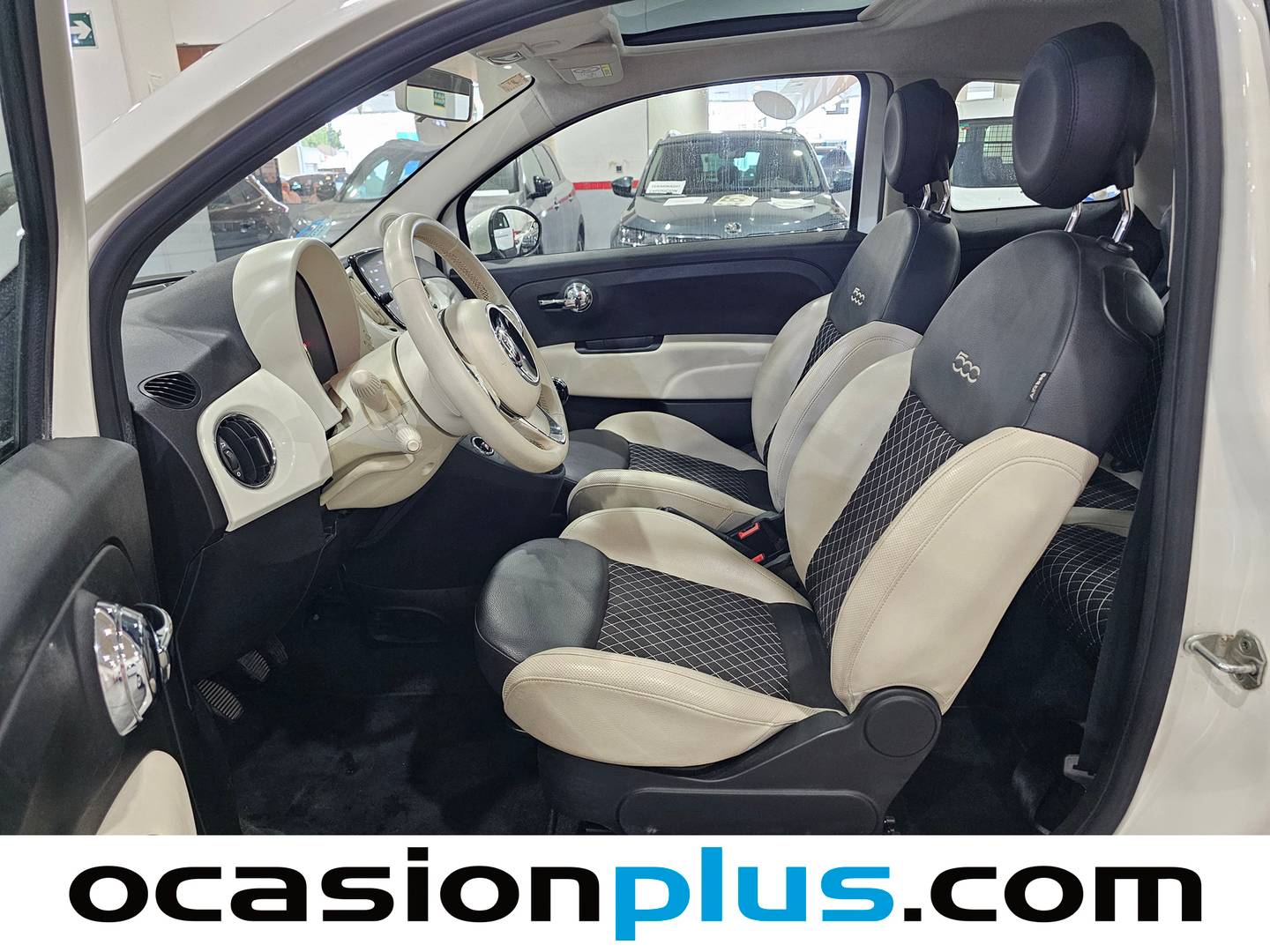 Foto asientos delanteros Fiat 500 Fiat 500 1.0 Hybrid Dolcevita (70 CV)
