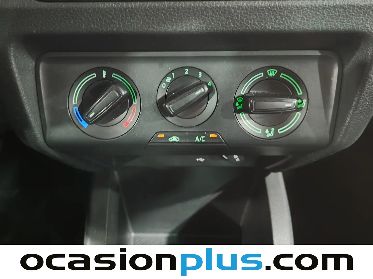 Foto Skoda Fabia Skoda Fabia 1.0 TSI Ambition Plus  (95 CV)