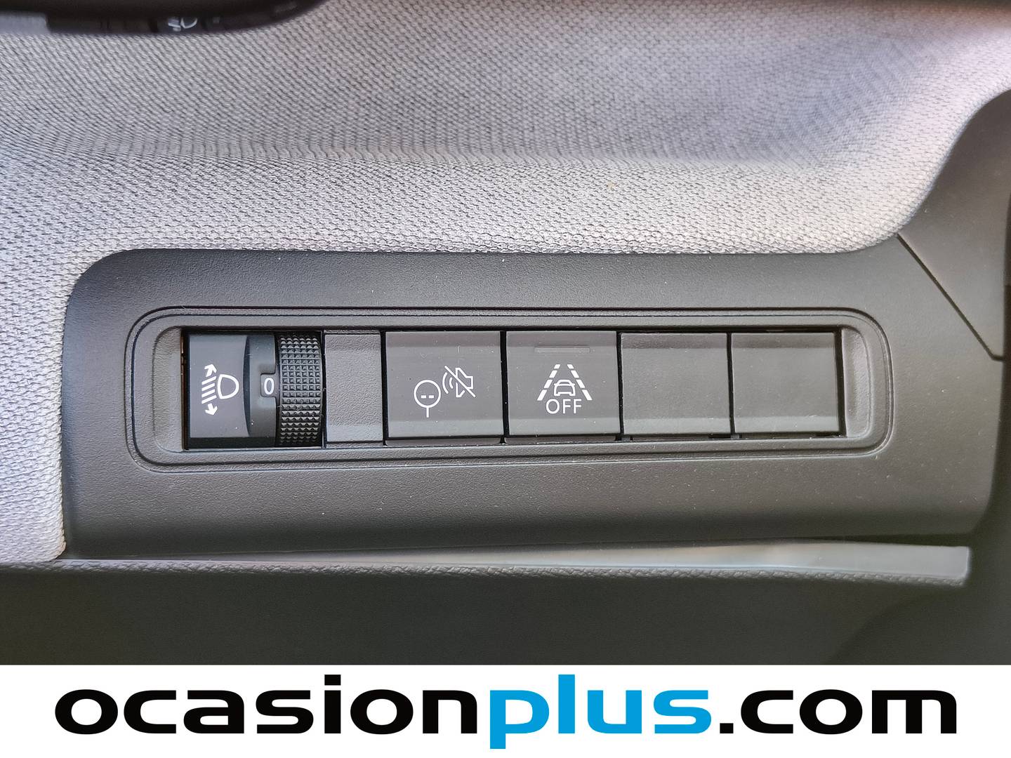 Citroën C3 Aircross Citroën C3 Aircross Hybrid 145 Plus e-DCS6 (145 CV) seminuevo