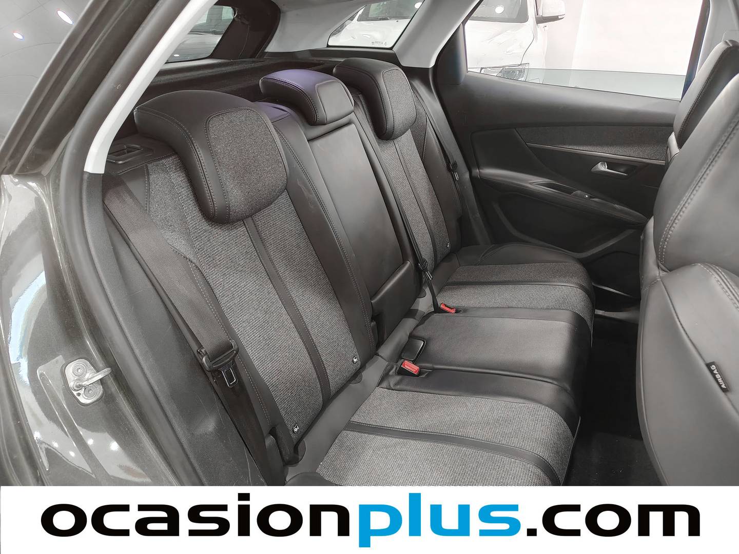 Foto Peugeot 3008 Peugeot 3008 BlueHDI 120 S&S Allure (120 CV)