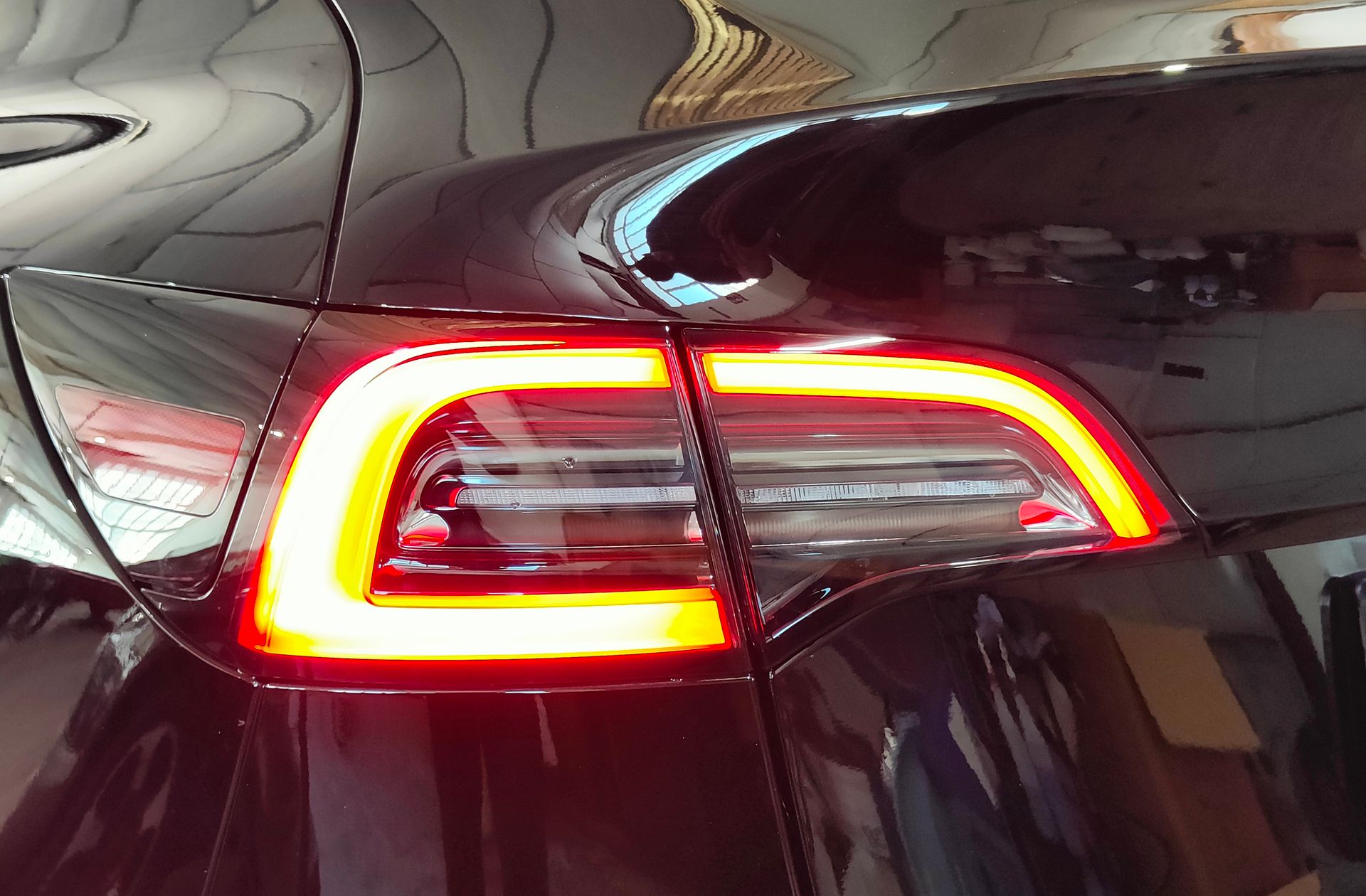 Tesla Model Y Tracción Trasera RWD - foto 17