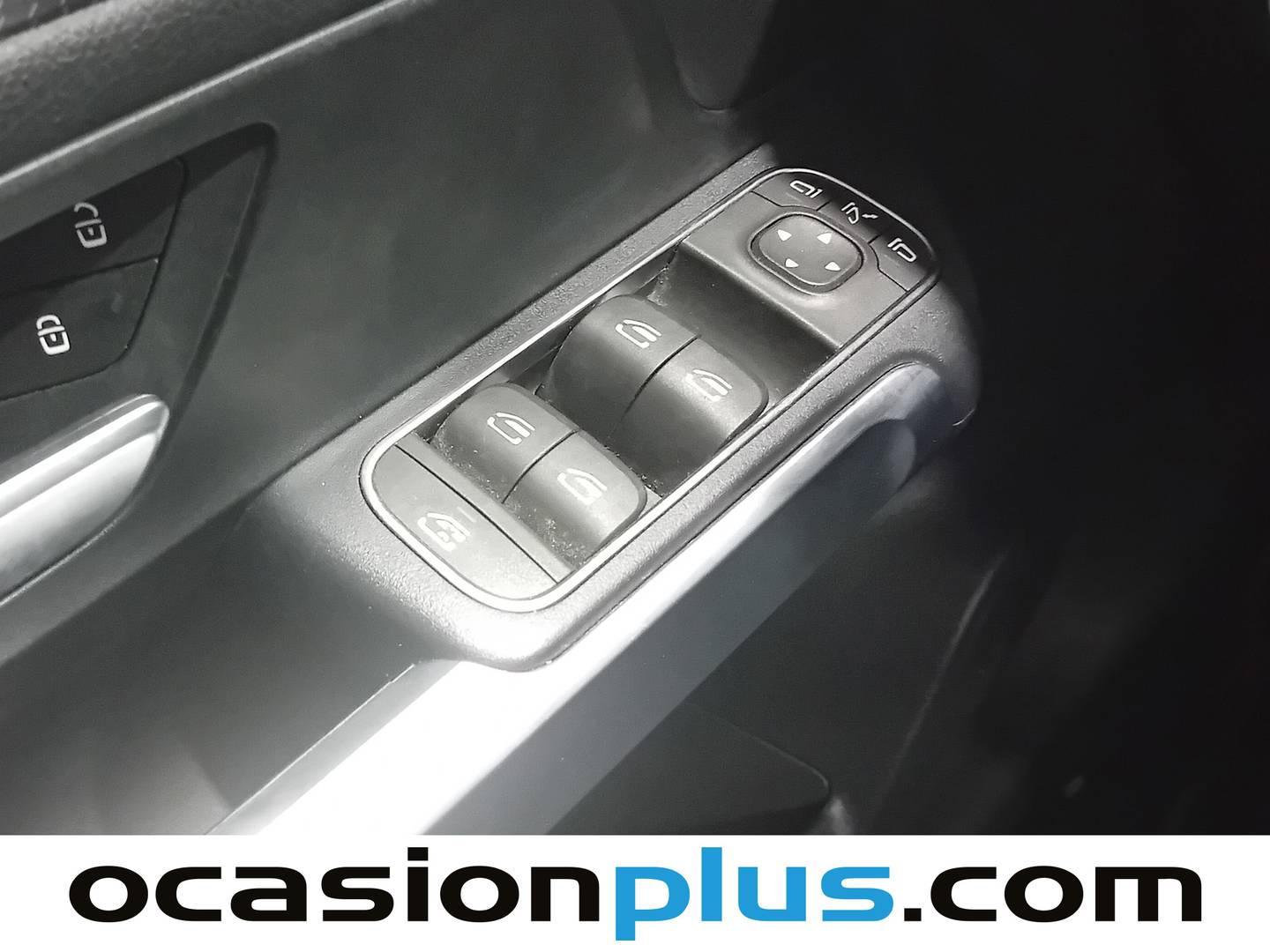 Foto Mercedes EQB Mercedes-Benz EQB EQB 250 (190 CV)