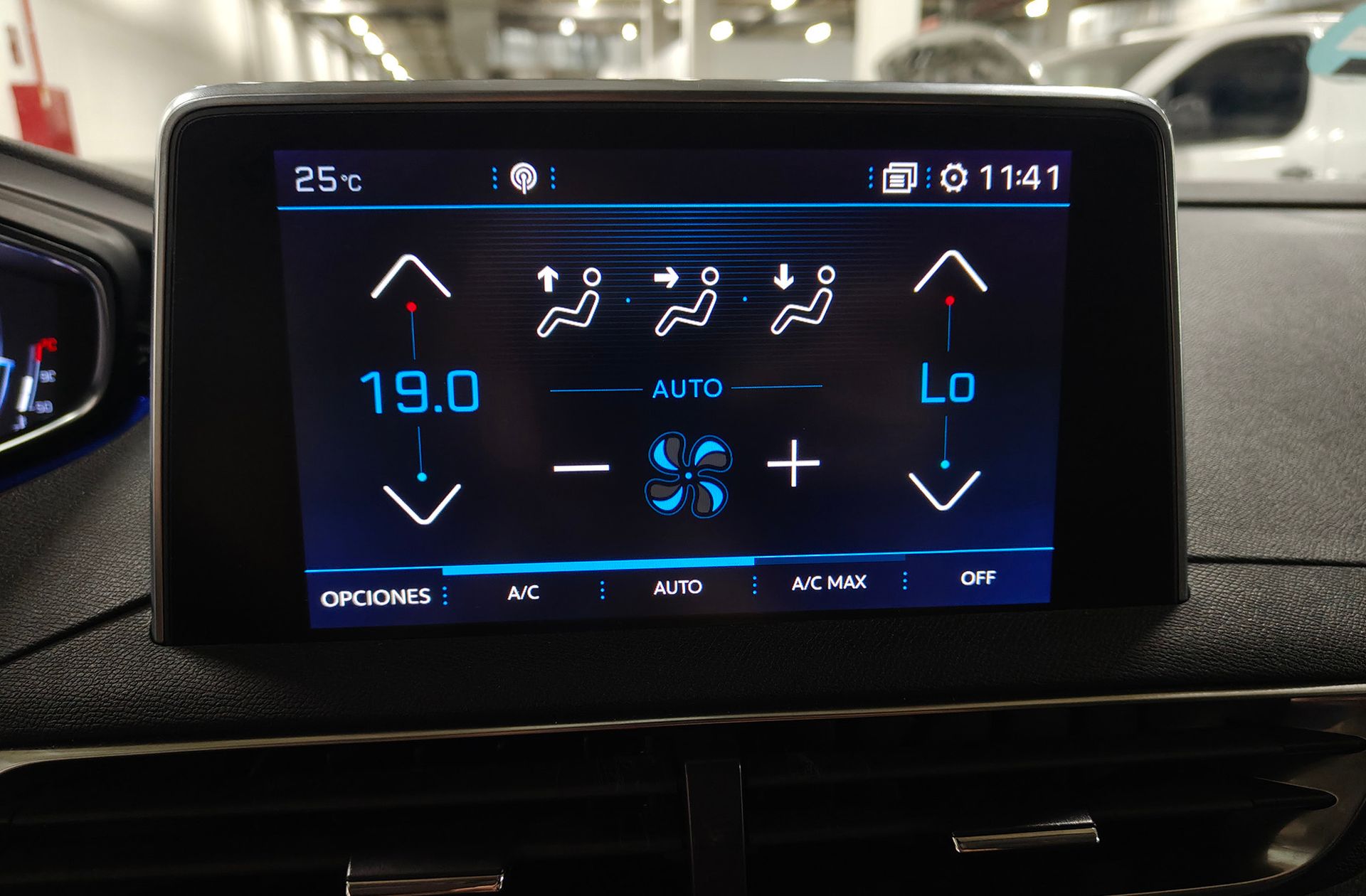 Peugeot 3008 PureTech 130 Allure - foto 37