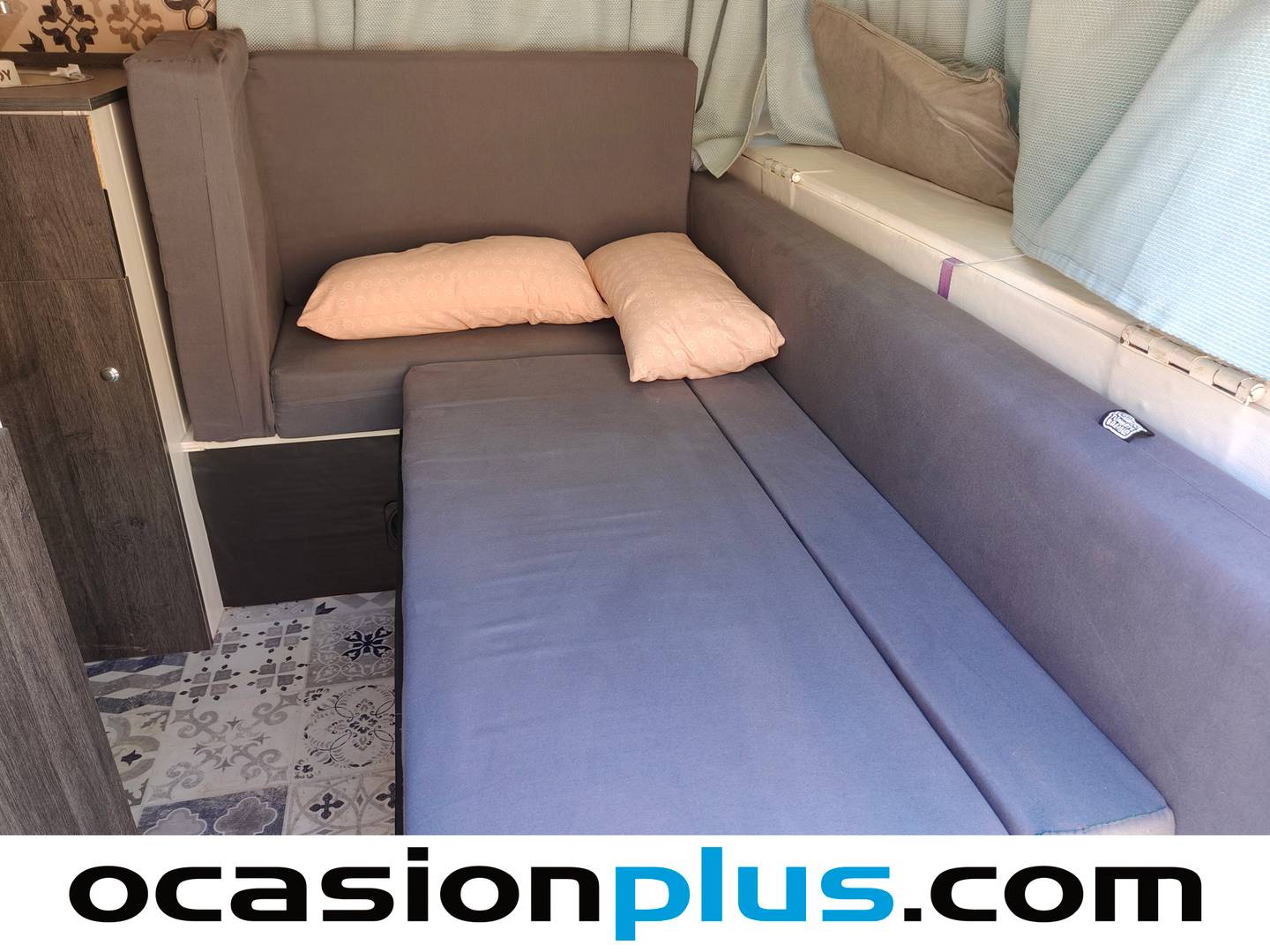 Ford Transit Custom Ford Transit Custom Furgon 2.2 TDCI 250 L1 Ambiente (100 CV) 3 Plazas CAMPER de segunda mano