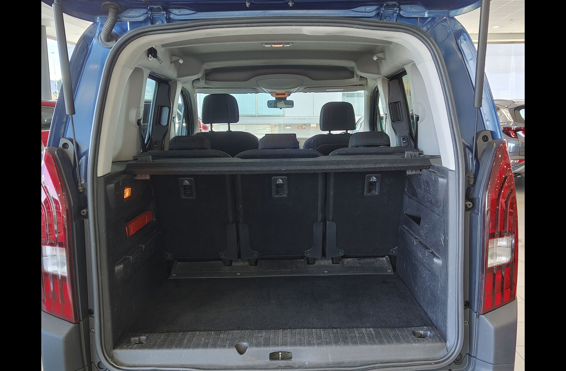 Peugeot Rifter BlueHDi 130 Allure Standard - foto 19