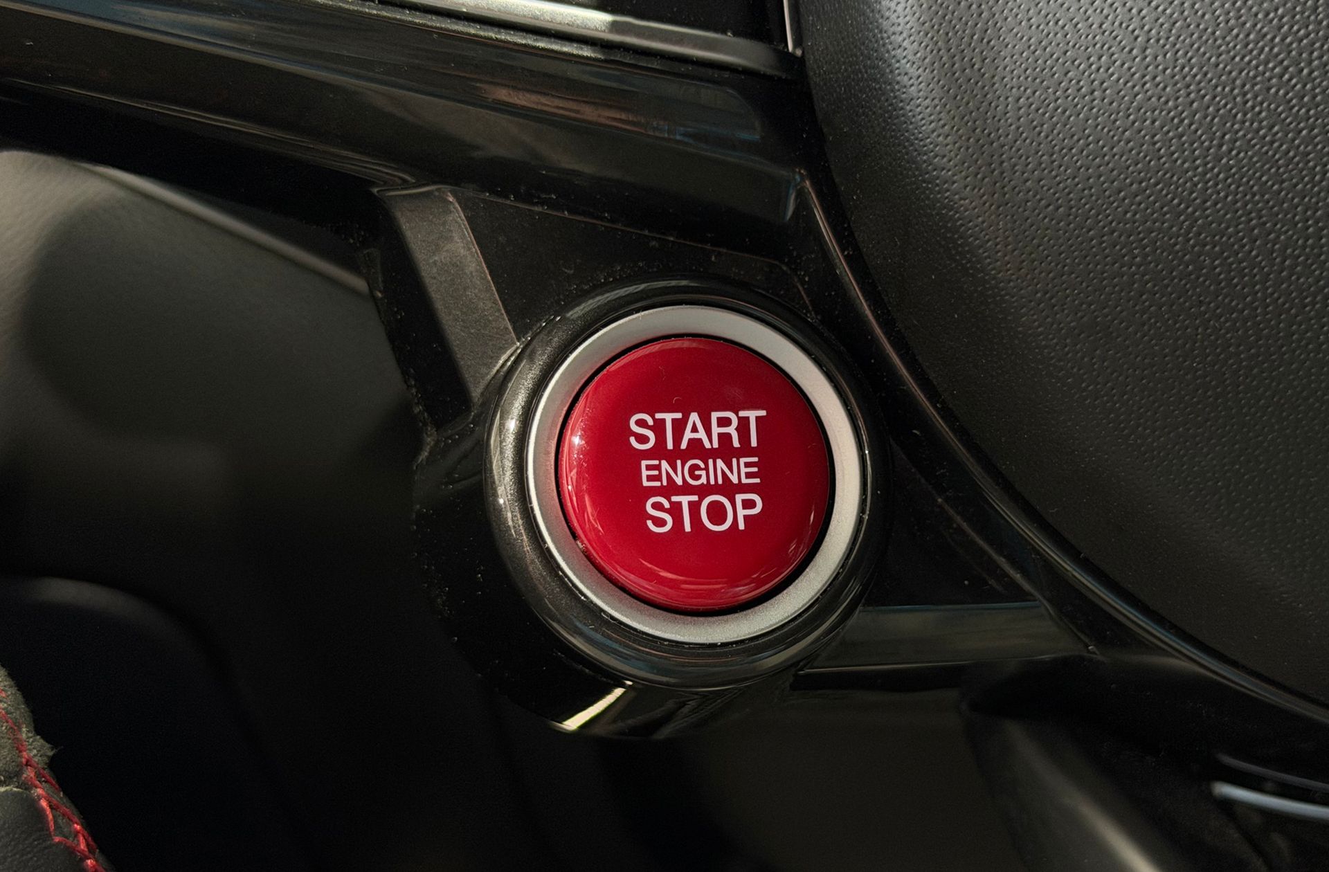 Alfa Romeo Giulia 2.9T V6 Quadrifoglio - foto 39