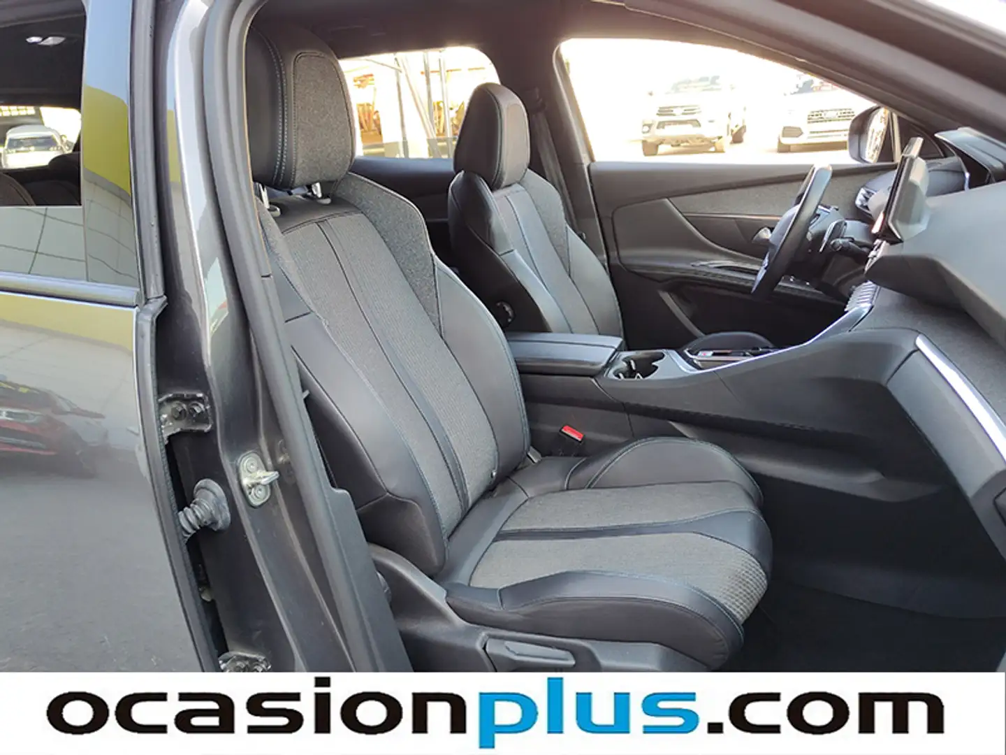 Foto Peugeot 3008 Peugeot 3008 PureTech 130 S&S Allure Pack EAT8 (130 CV)