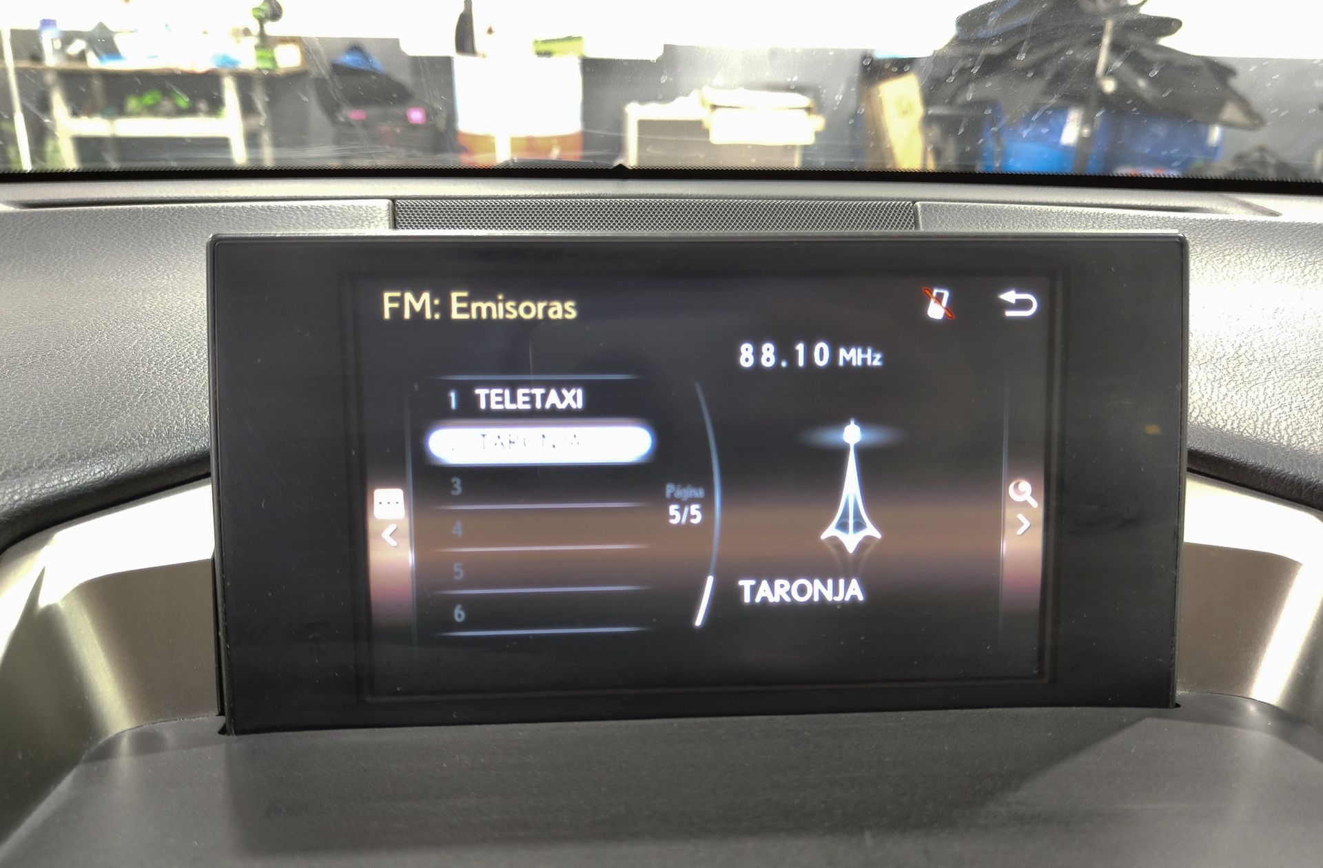 Lexus NX 300h F Sport 4WD Navibox - foto 36